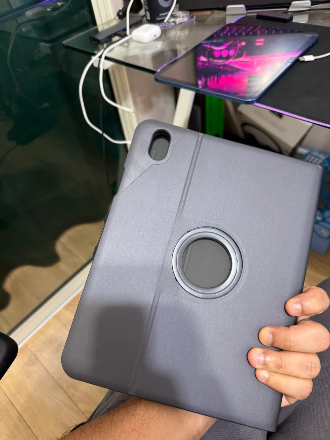 iPad 10th Gen 64GB Blue with Targus 360 Case - photo 4