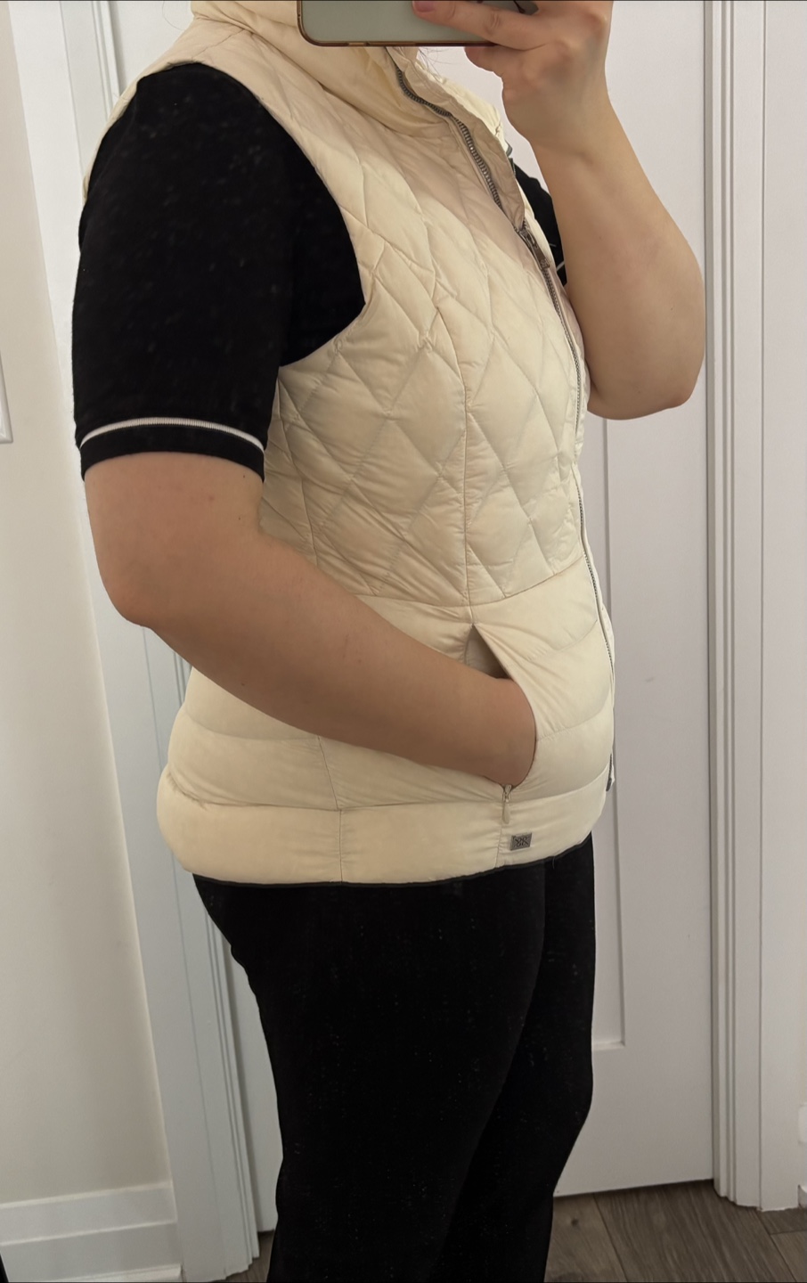 Light weight down vest - photo 2
