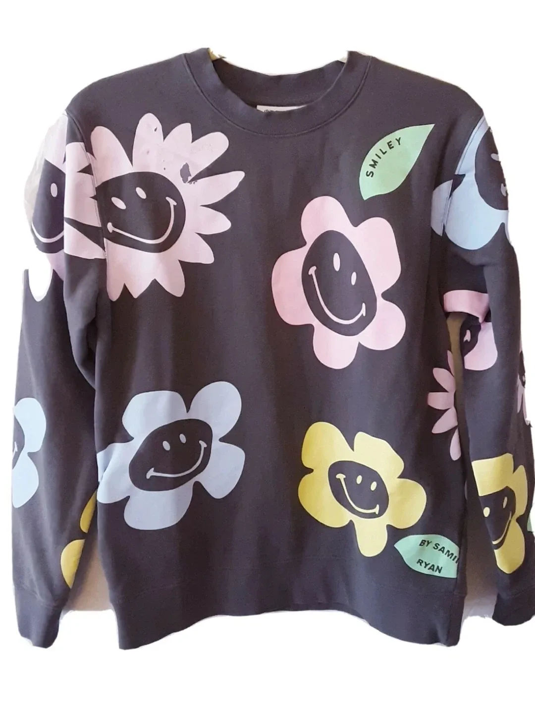 Smiley X Happy Garden Crewneck sweatshirt in washed black image indicator(6)