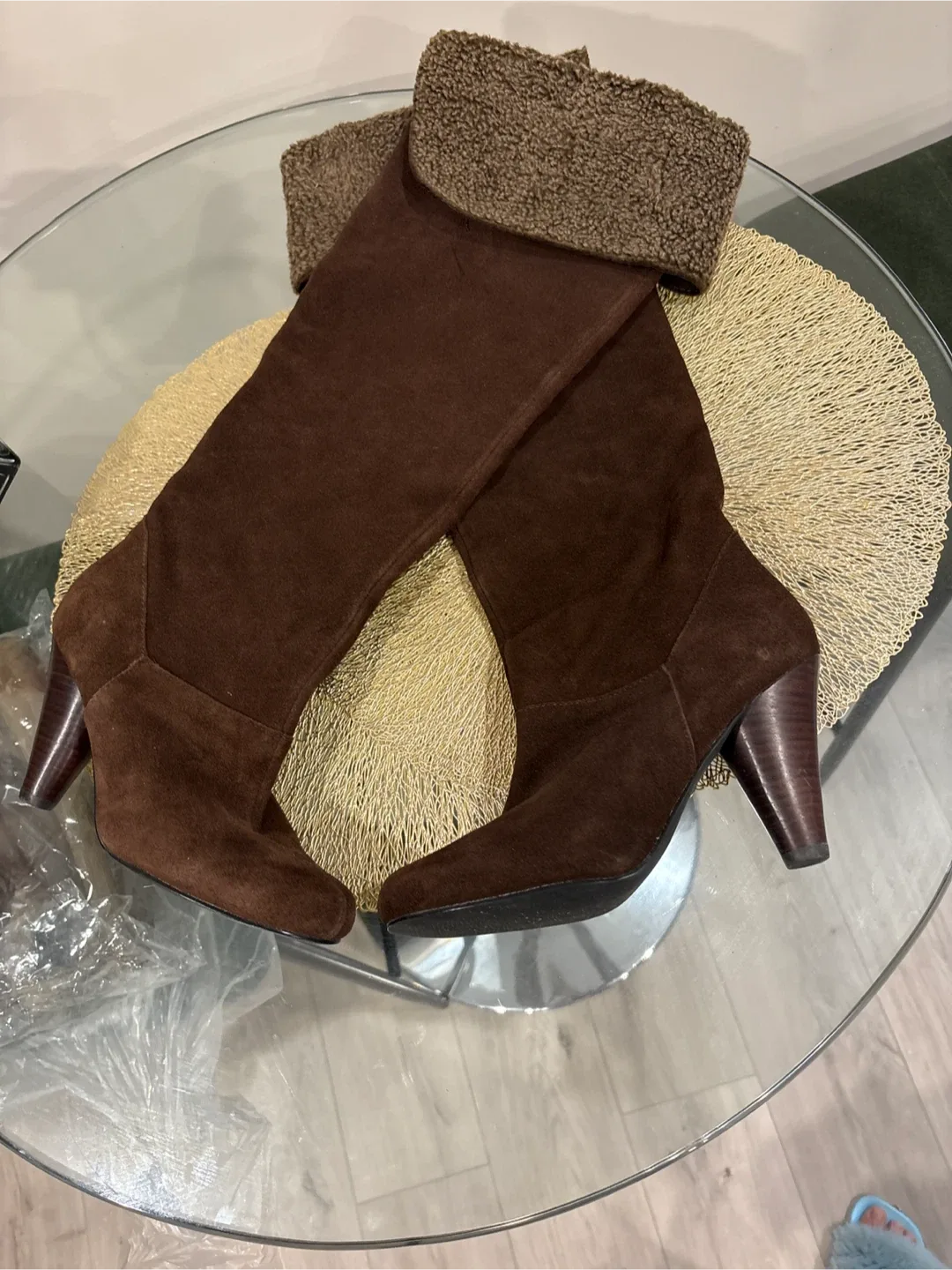 Brand New Brown Suede Knee High Boots, Size 7 image indicator(4)
