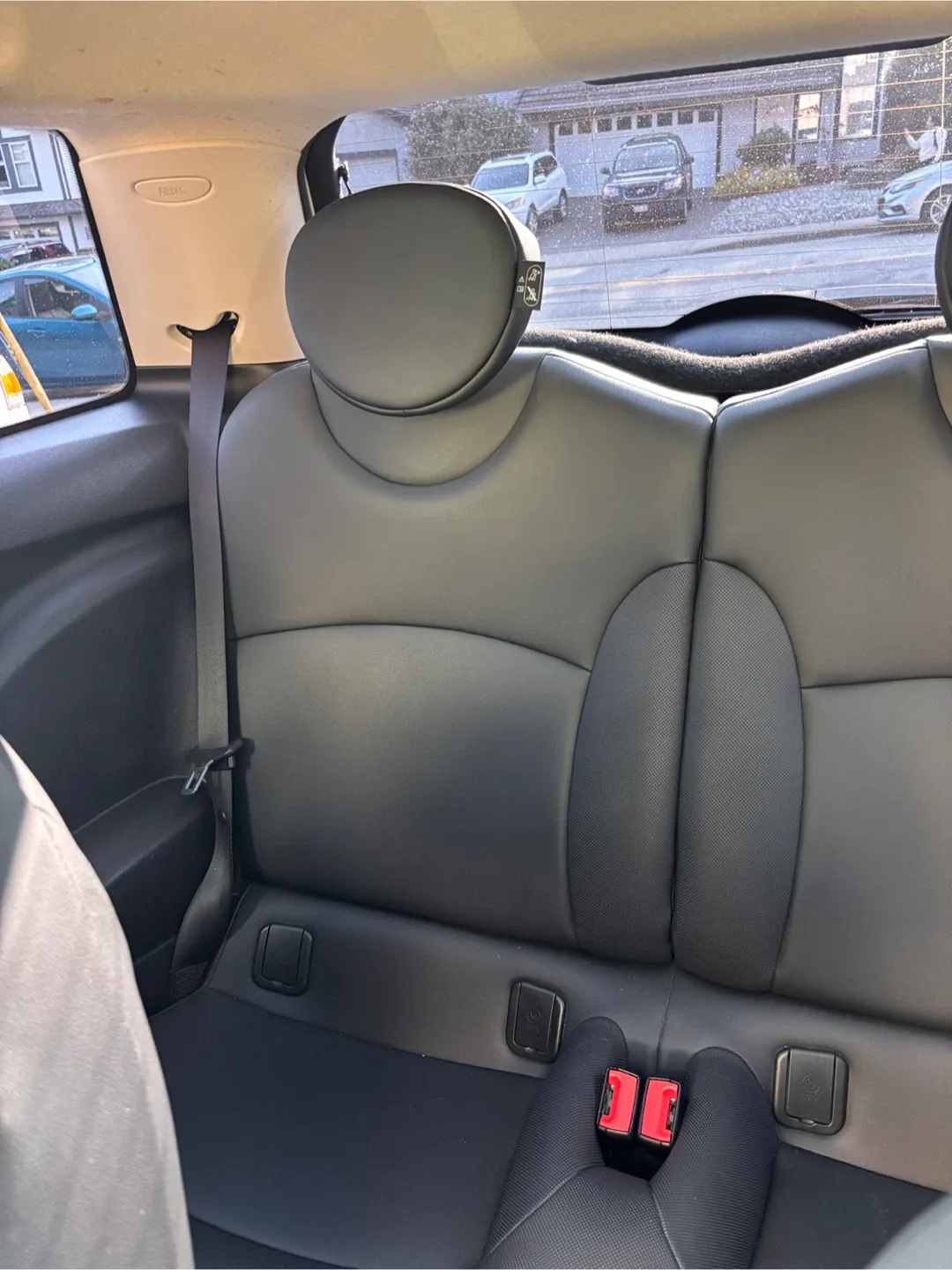 2013 Mini Cooper Great on Gas Low KM image indicator(4)