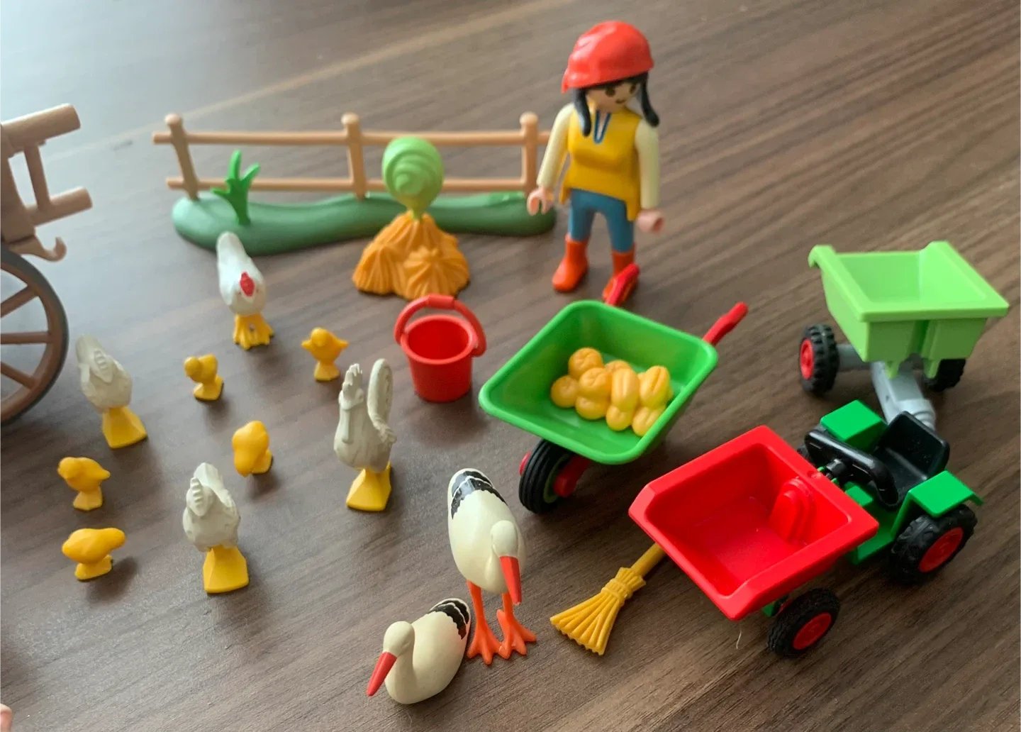 Playmobil Farm Set with Figures & Accessories image indicator(6)