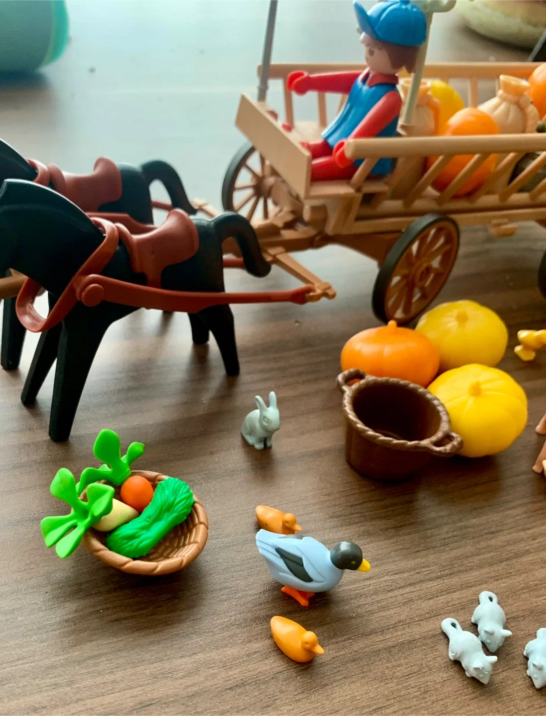 Playmobil Farm Set with Figures & Accessories image indicator(8)