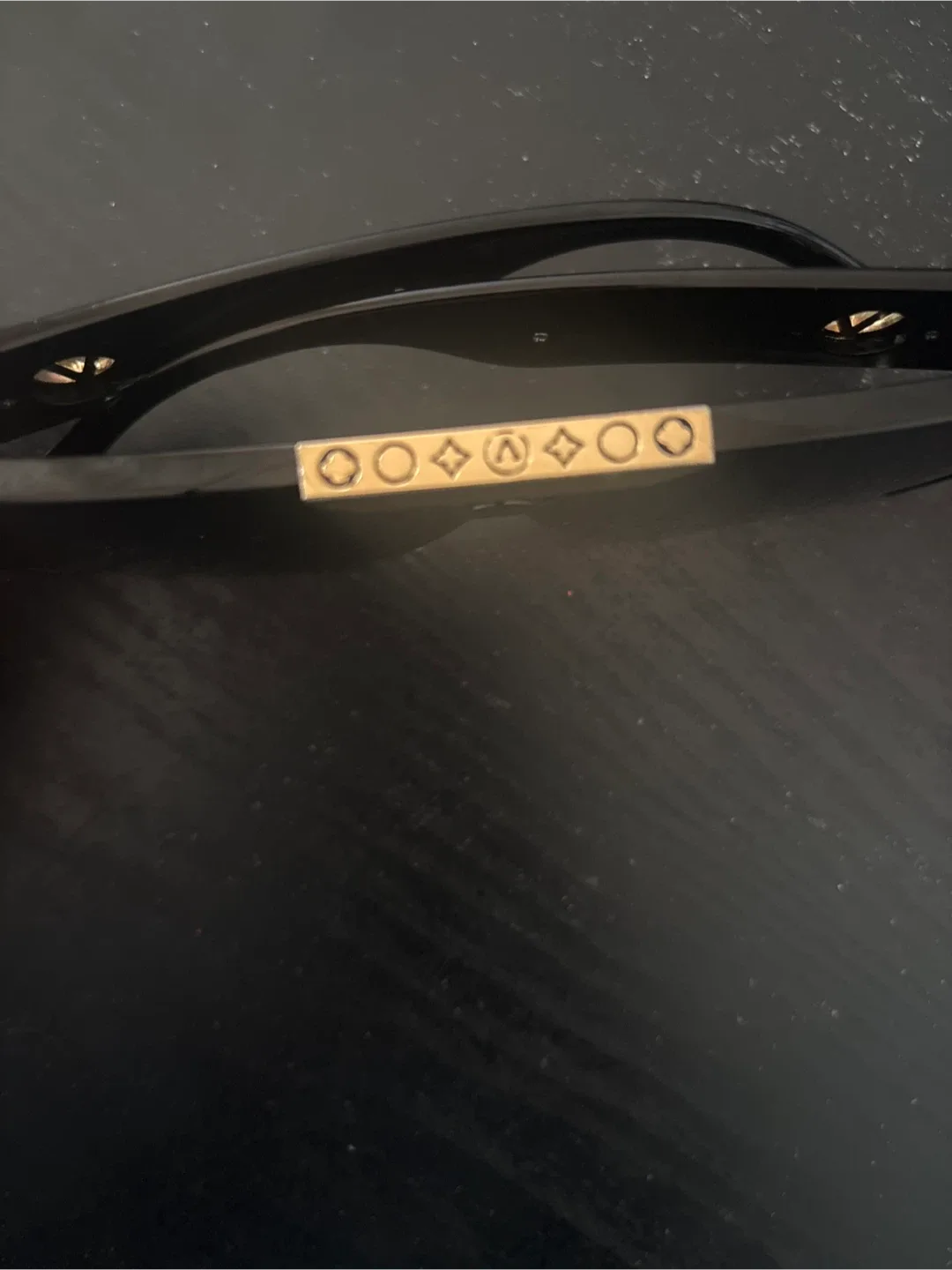 Valentino Sunglasses image indicator(3)