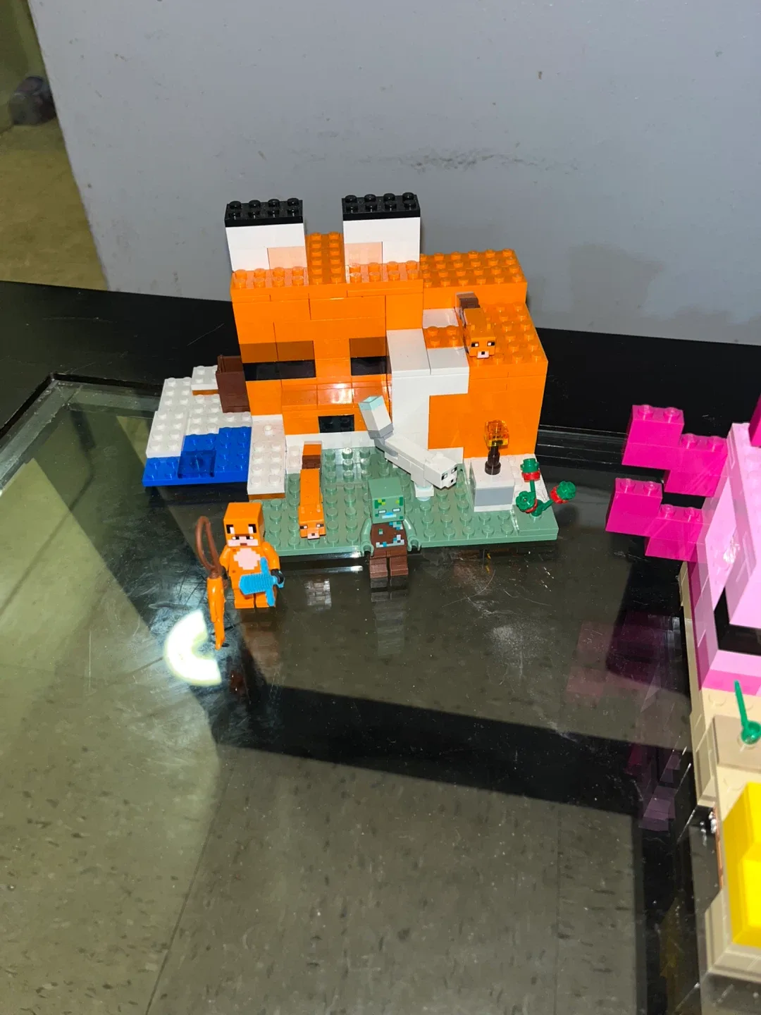 LEGO Minecraft Sets image indicator(9)