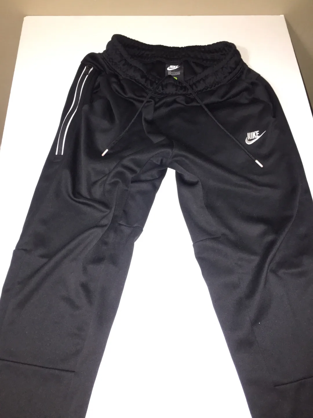 Nike Sportswear Tribute Joggers - Black/White Mens size - M image indicator(2)