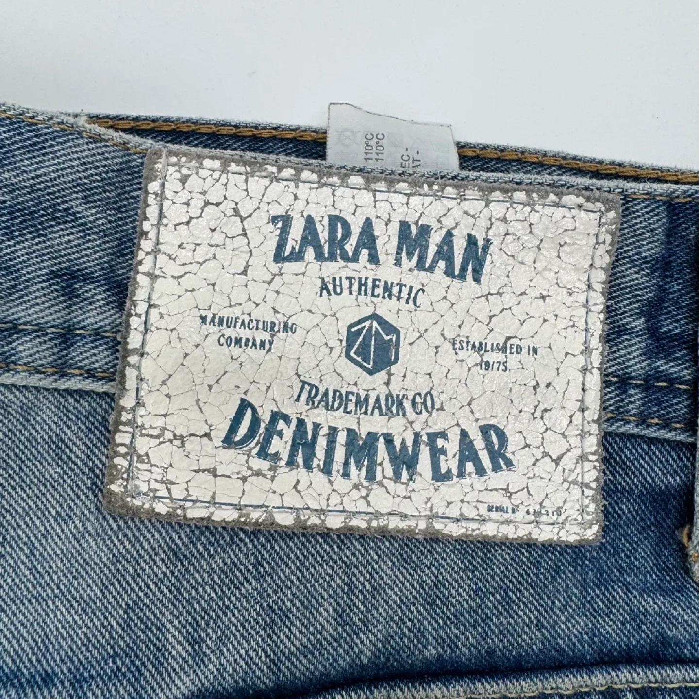 ZARA MAN Distressed Blue Denim Jeans Size 32 (US) image indicator(6)