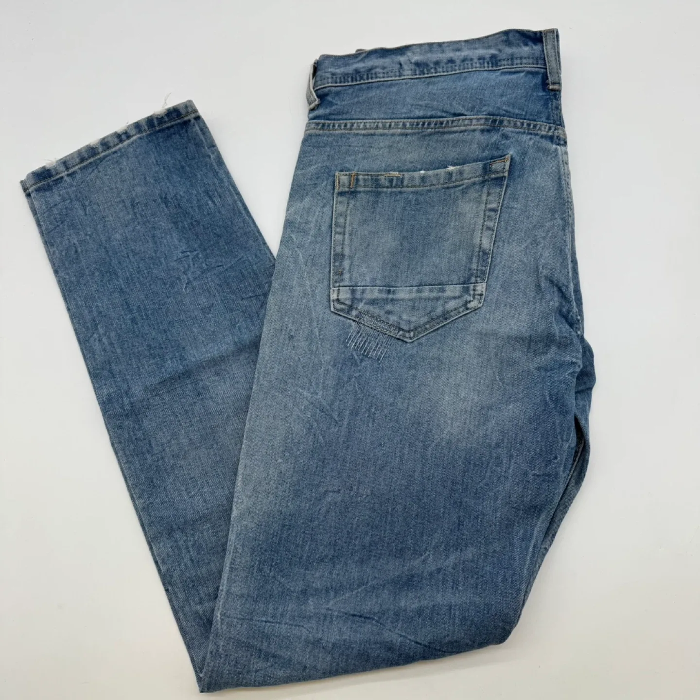 ZARA MAN Distressed Blue Denim Jeans Size 32 (US) image indicator(7)