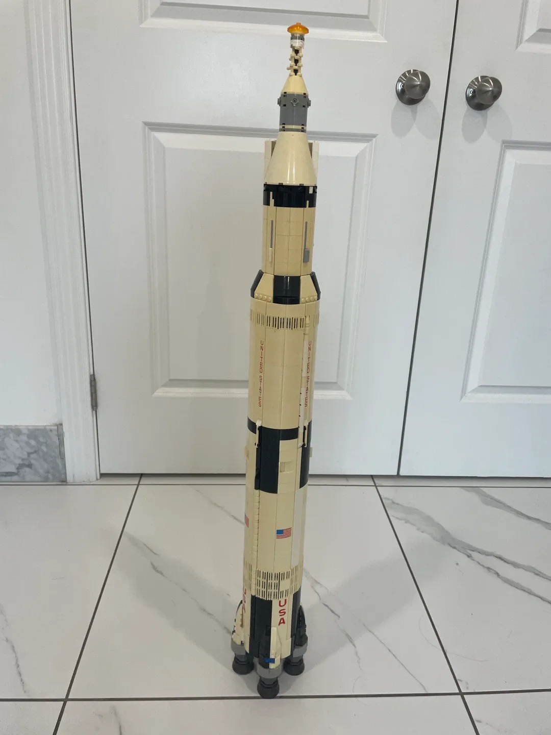 Lego NASA Apollo Saturn V image indicator(2)