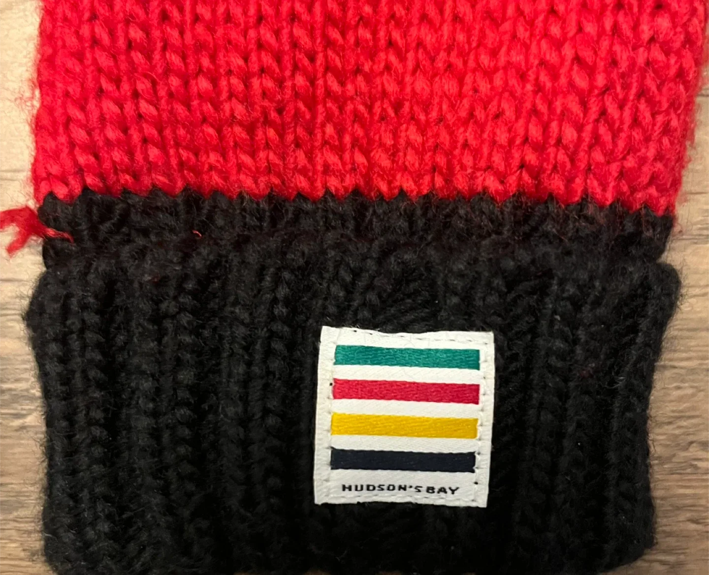 Hudson's Bay Olympic Canada Mittens image indicator(4)