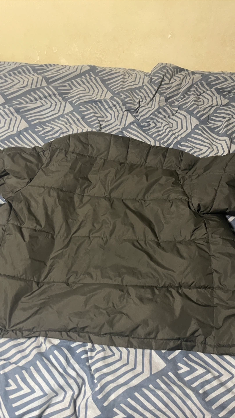 Reebok Black Puffer Jacket - Size L/G - photo 4