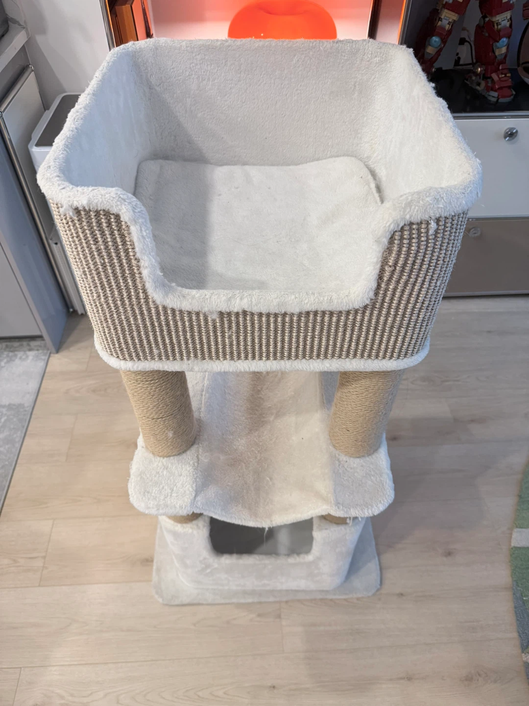 Cat Tower - photo 3