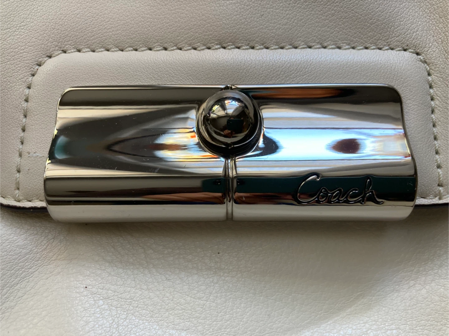 Coach Cream Leather Shoulder Bag - photo 2
