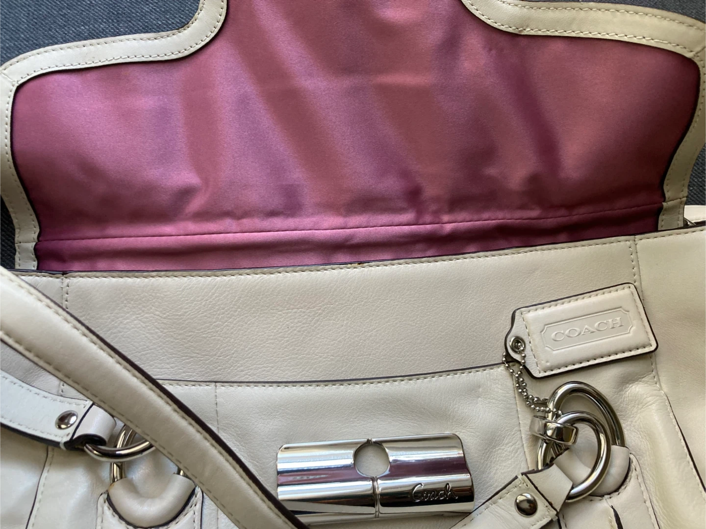 Coach Cream Leather Shoulder Bag - photo 3