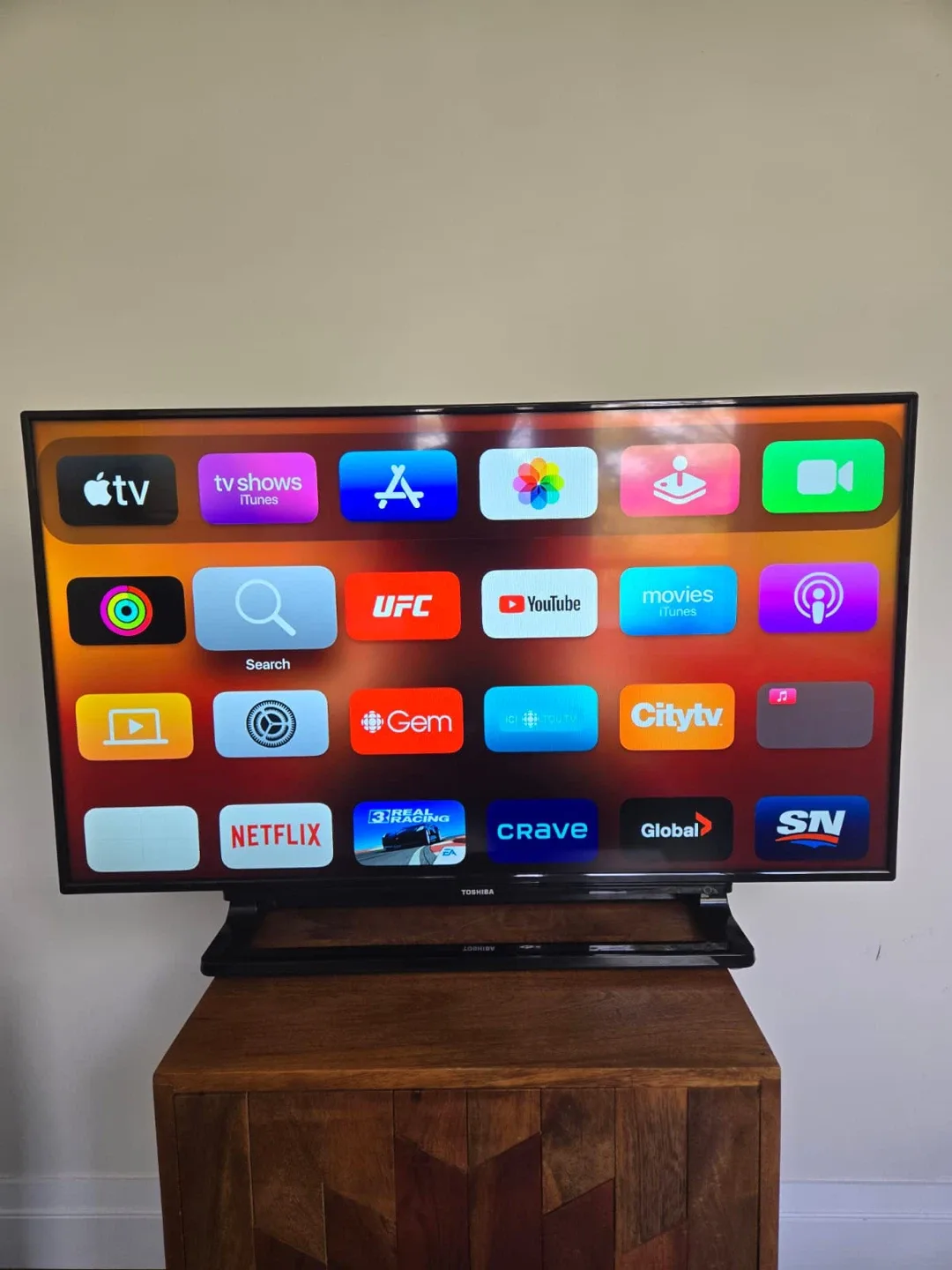Toshiba 40L310U 40" LED TV thumbnail