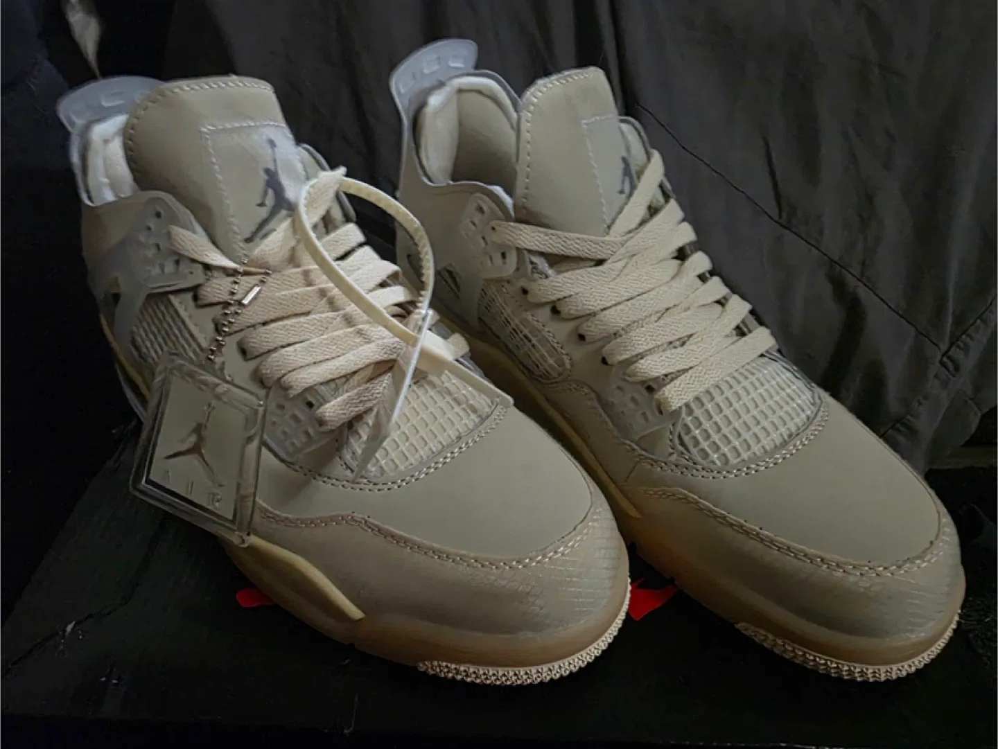 Nike Air Jordan 4 Retro Off-White image indicator(10)