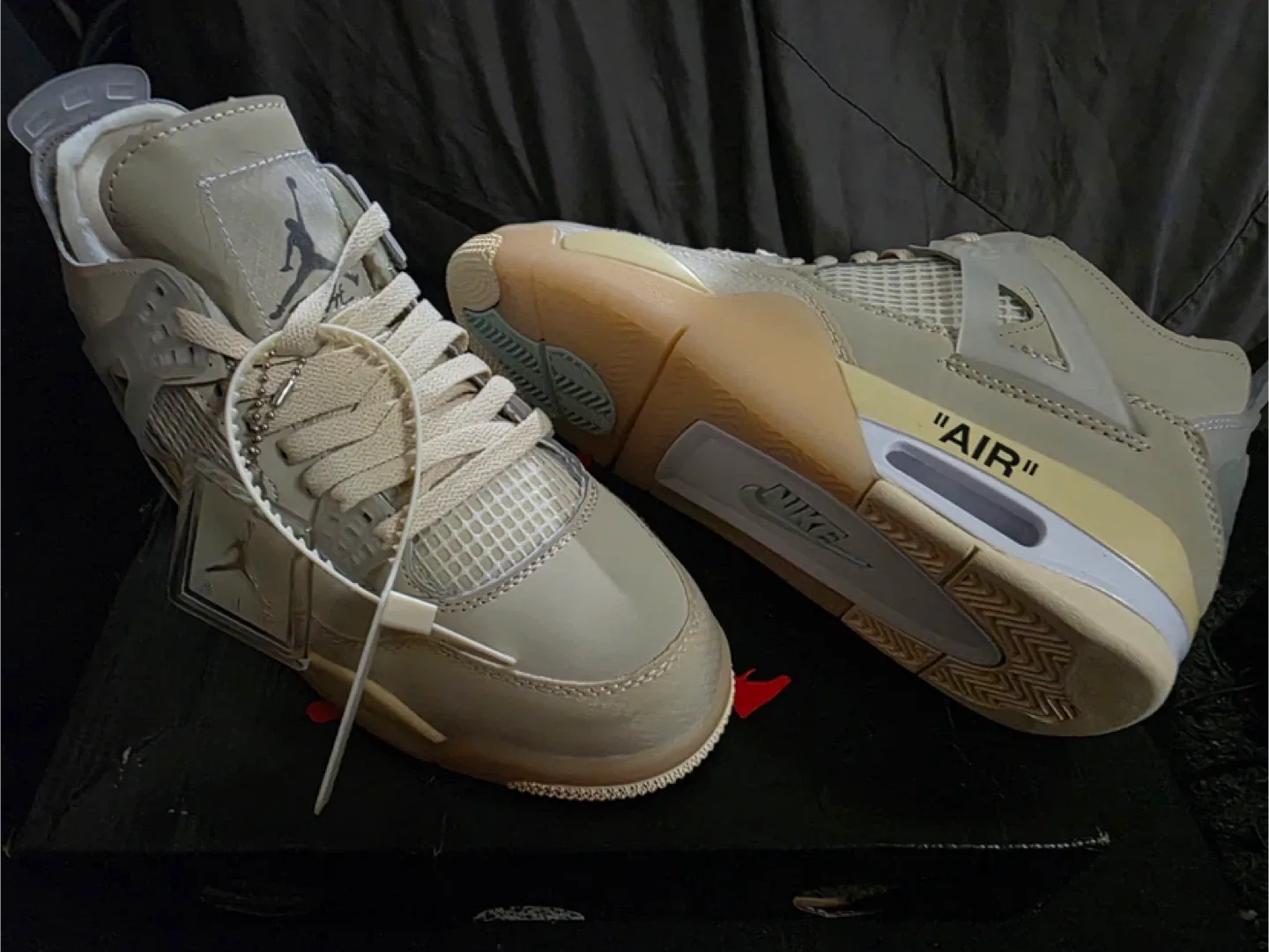 Nike Air Jordan 4 Retro Off-White image indicator(9)