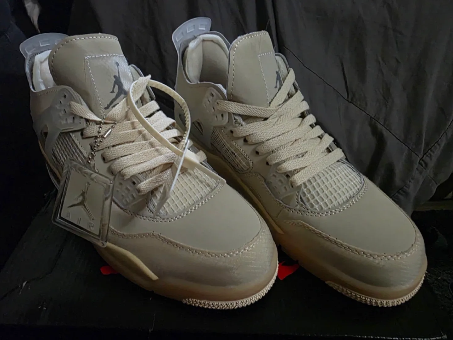 Nike Air Jordan 4 Retro Off-White image indicator(8)