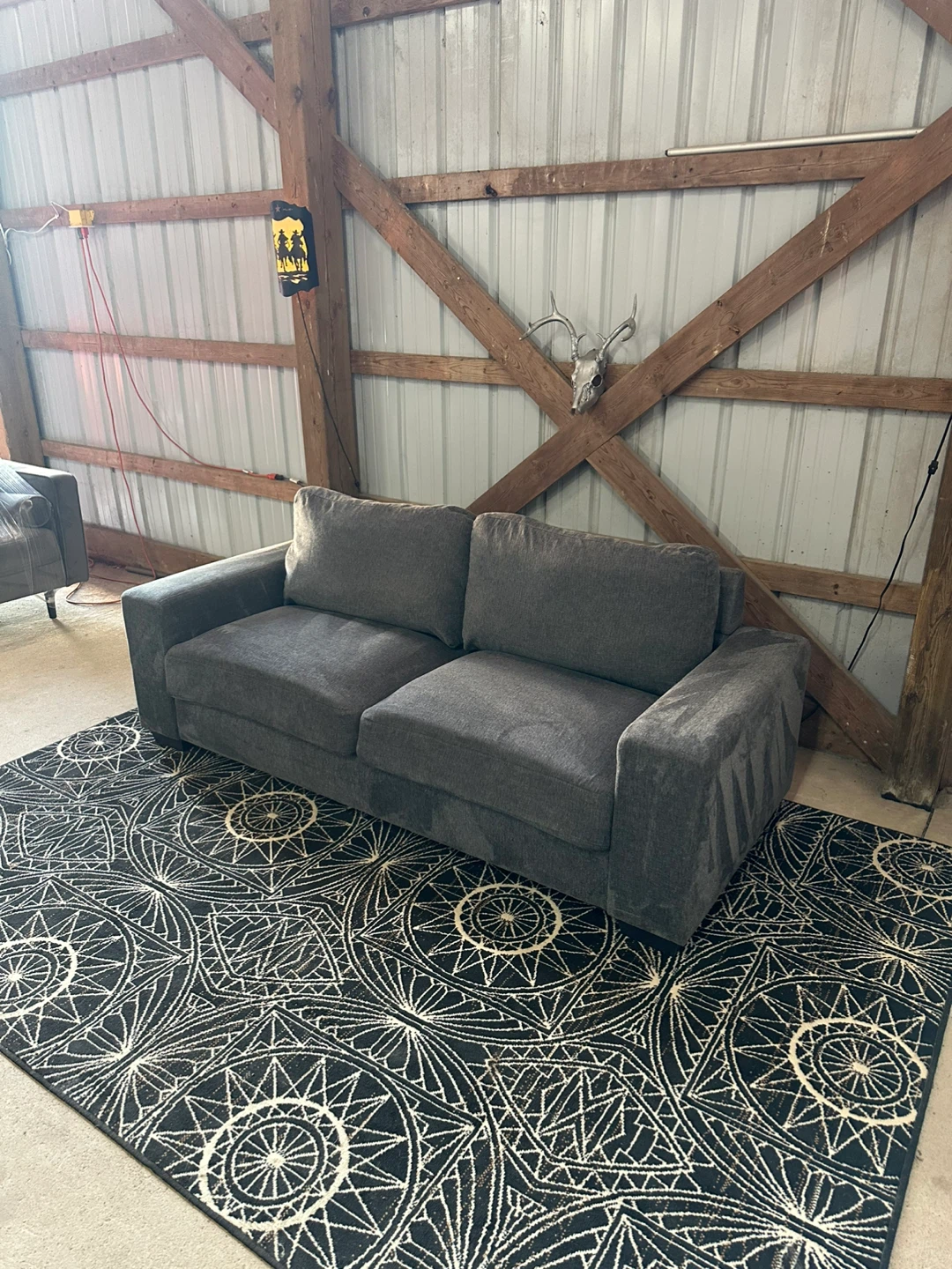 *Delivery Available* Modern Grey Amazon Sofa - photo 2