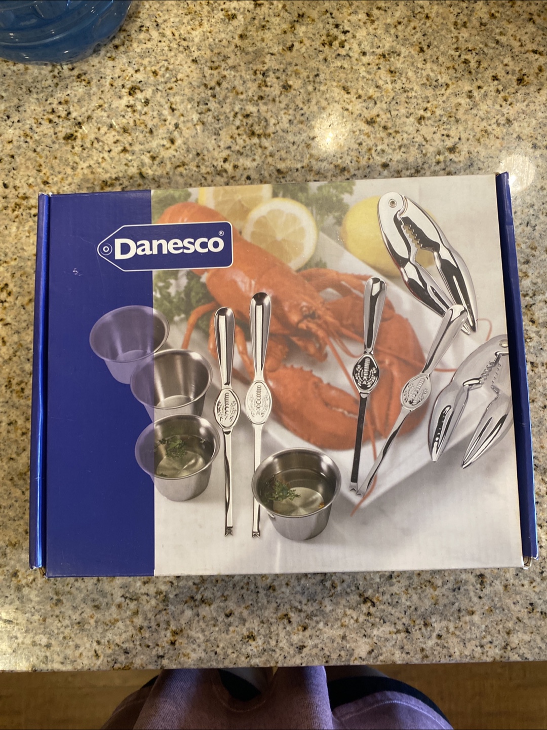 Danesco Seafood Set - Lobster Crackers & Sauce Cups