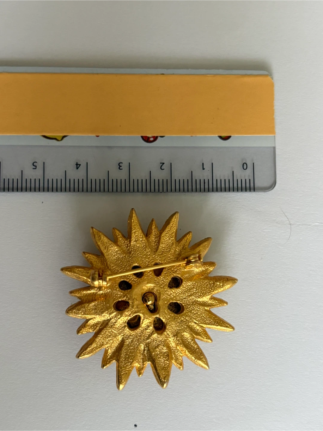 Vintage Gold Tone Sunflower Brooch - photo 2