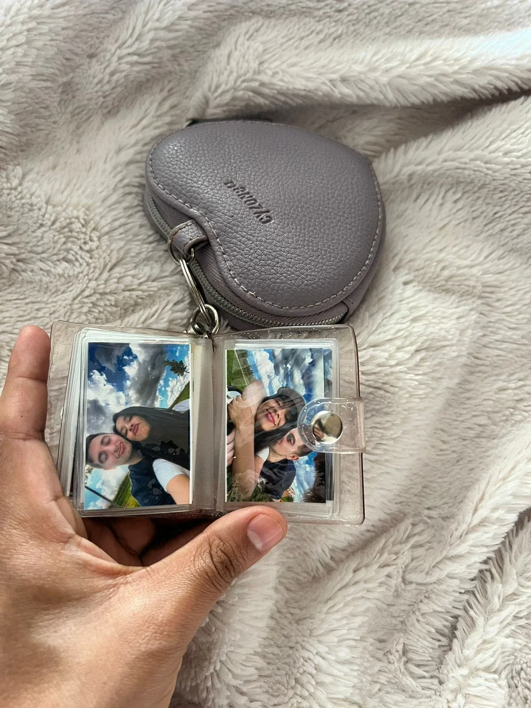 Mini album keychain (16 pictures included) image indicator(2)