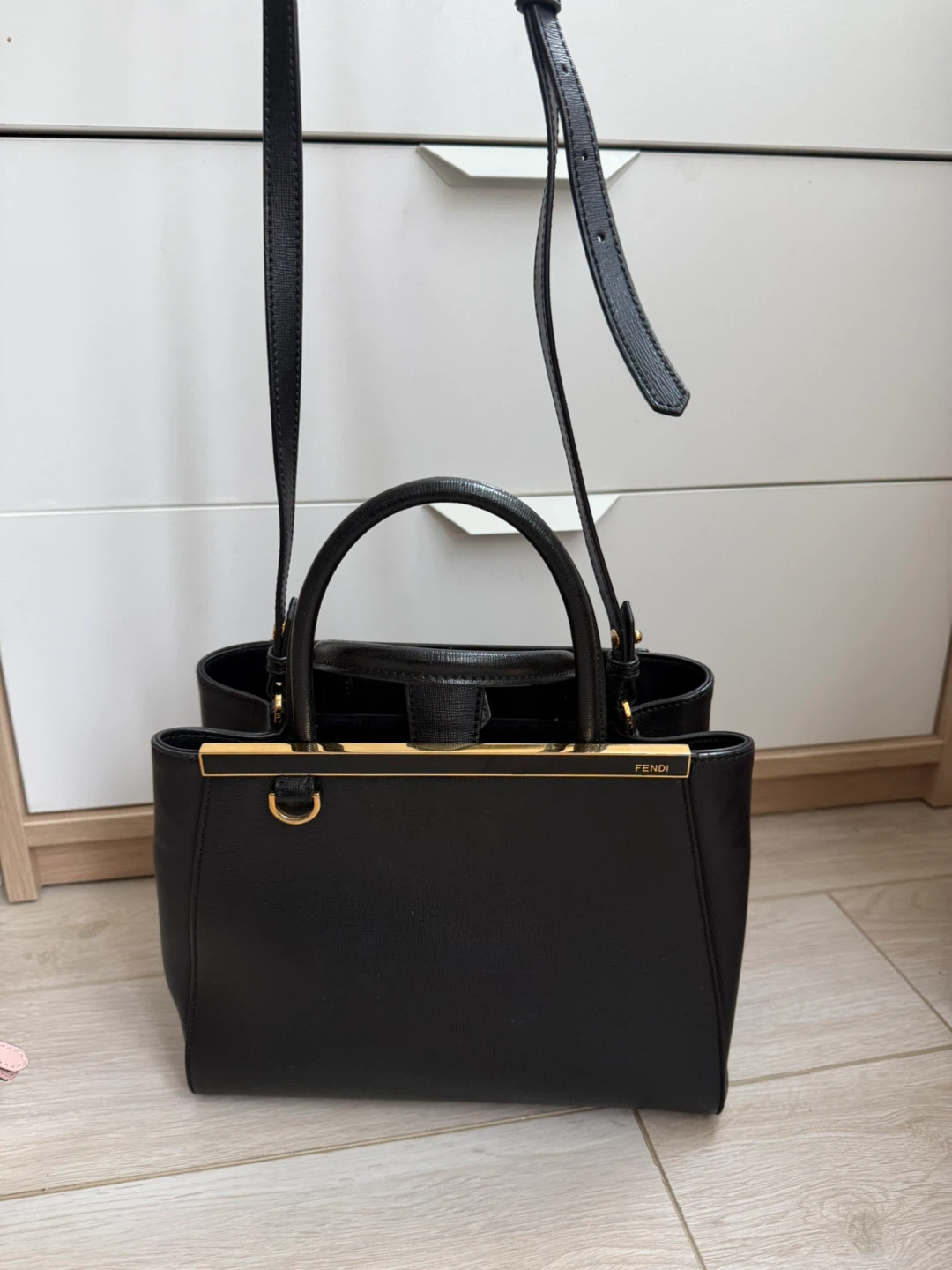 Fendi 2Jours Black Leather Tote Handbag with Crossbody Strap - photo 2