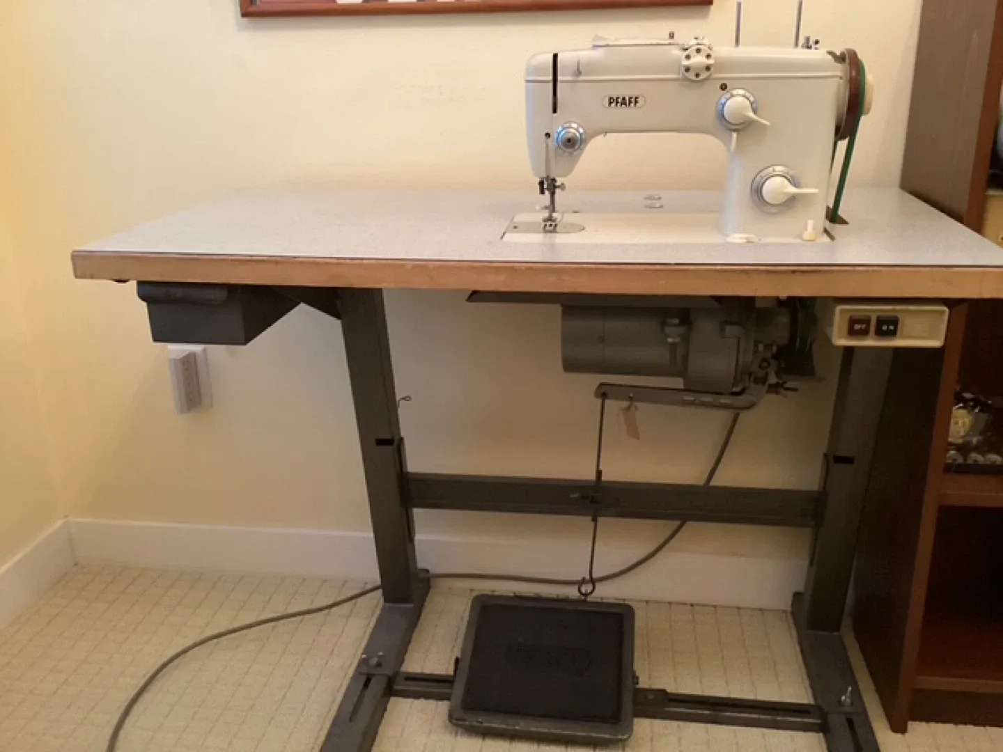 Pfaff 260/261 Sewing Machine image indicator(3)