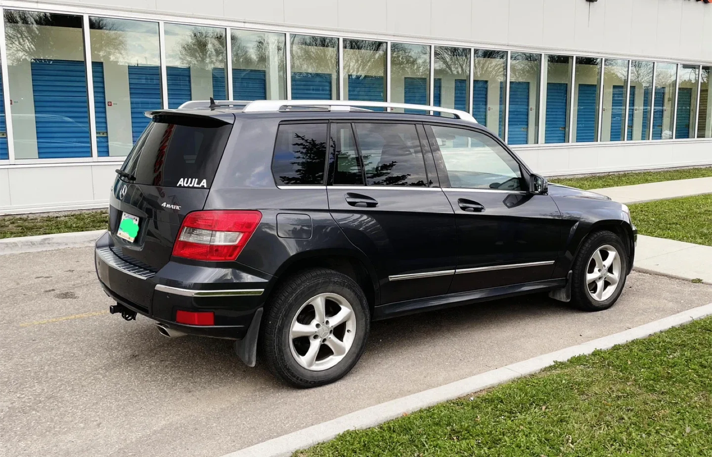 Mercedes-Benz GLK 350 - SUV image indicator(2)