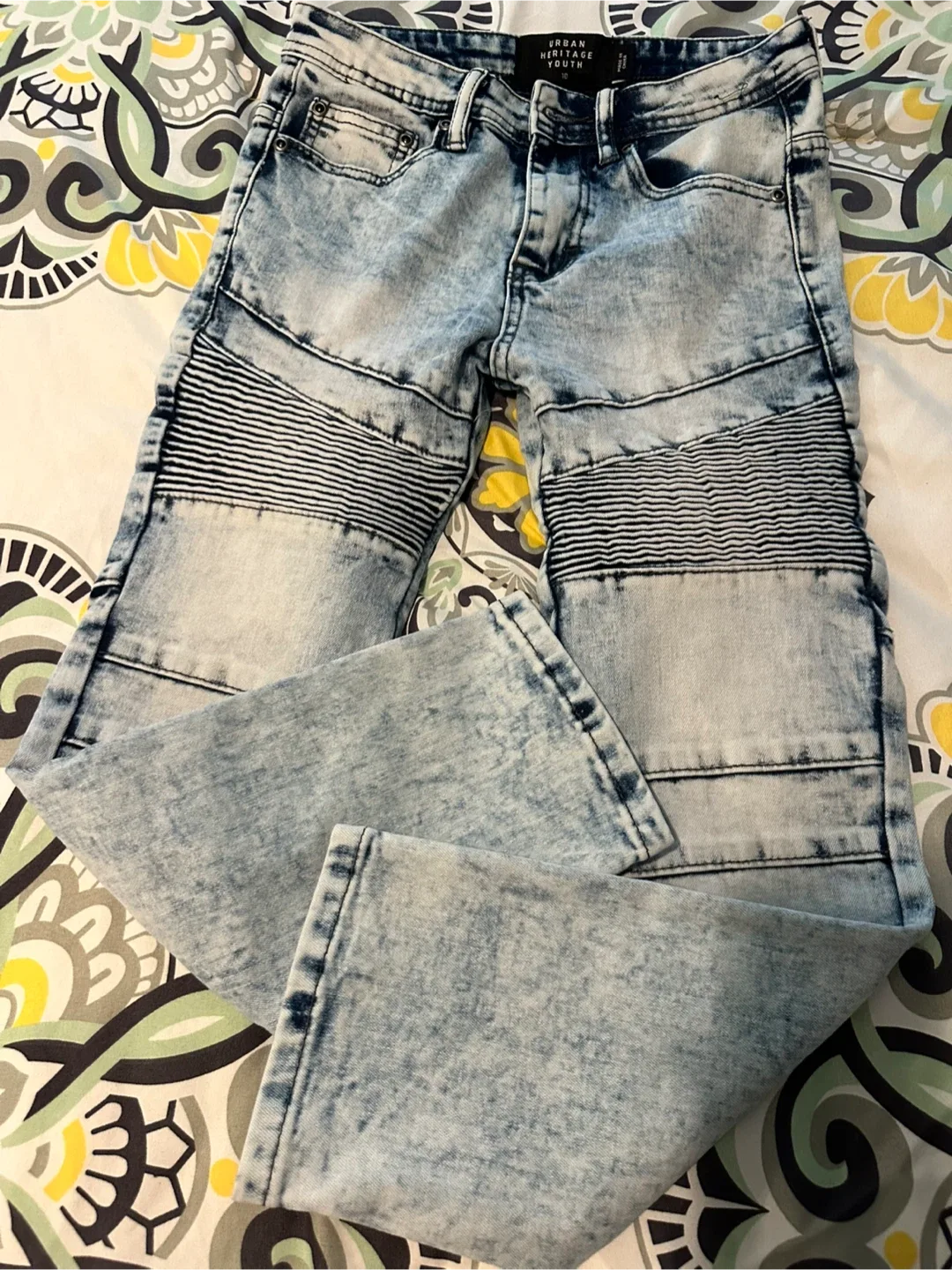 Urban Heritage Youth Jeans - Size 10 image indicator(2)