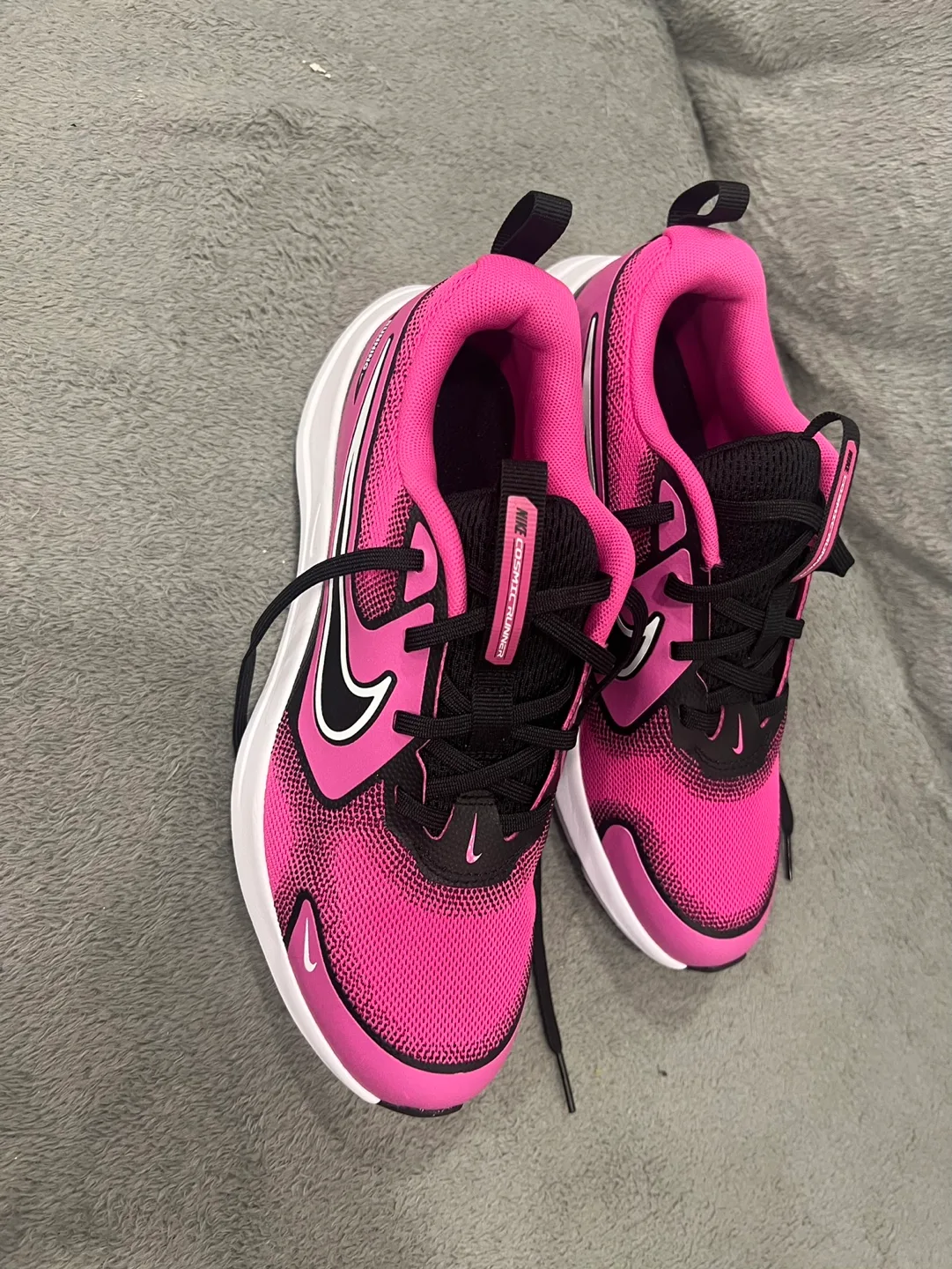 Nike Zoom Runner Pink - Size 6Y woman size 6 image indicator(2)