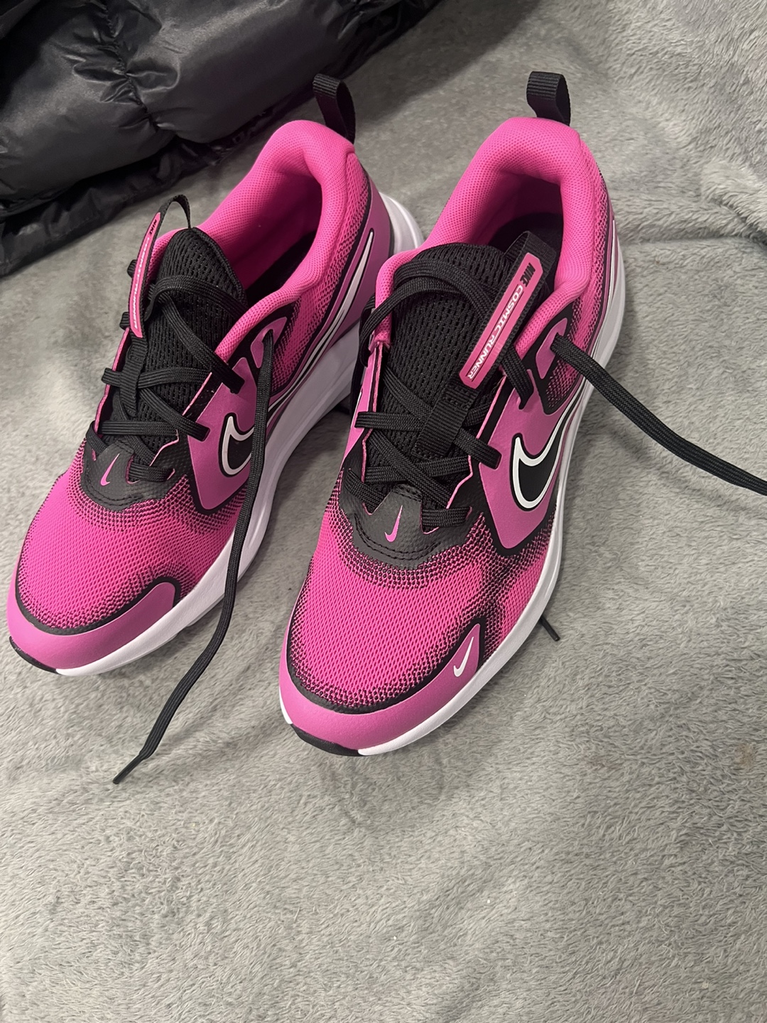 Nike Zoom Runner Pink - Size 6Y woman size 6