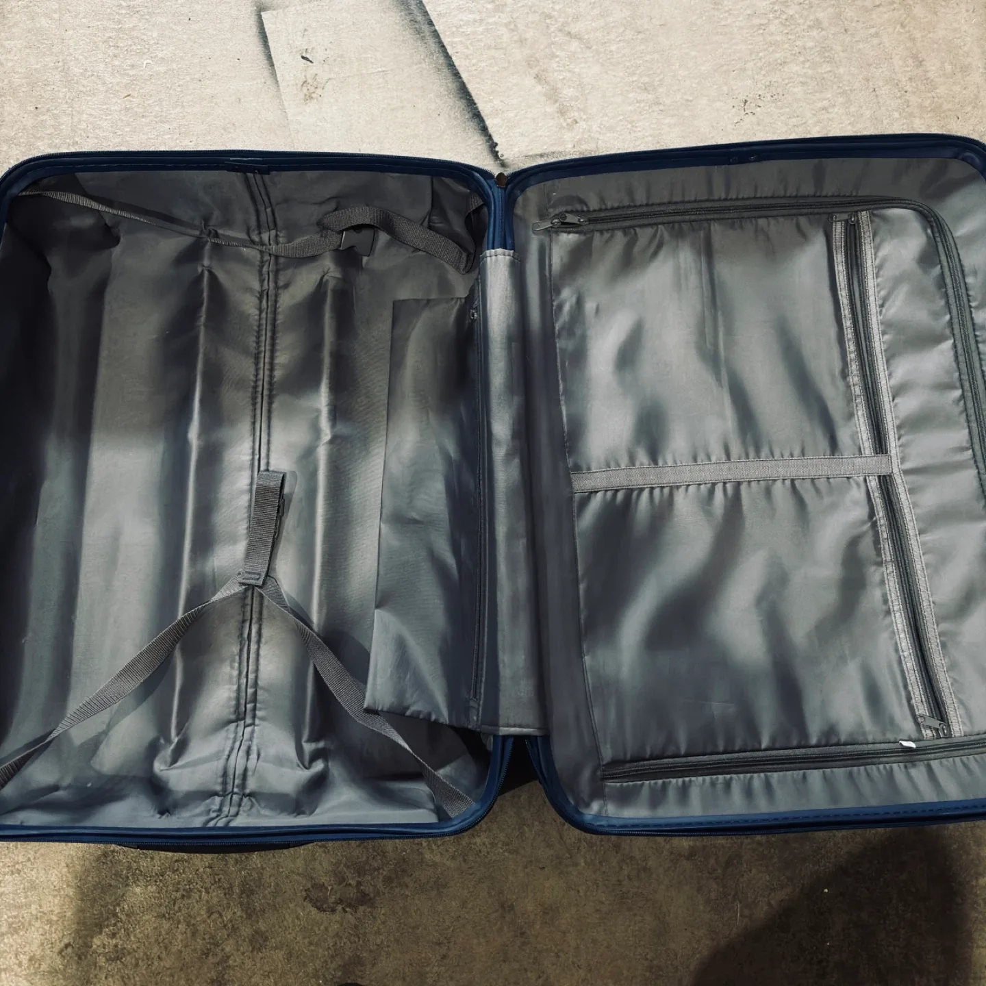 Navy Blue Luggage Suitcase image indicator(3)