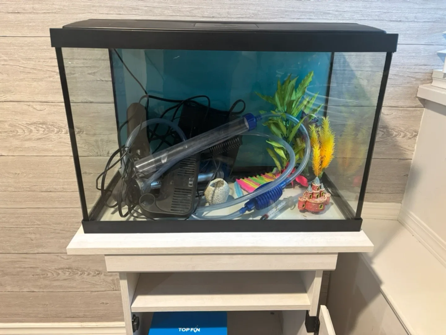 Top Fin 20 Gallon Fish Tank Aquarium w cabinet and accessories image indicator(2)