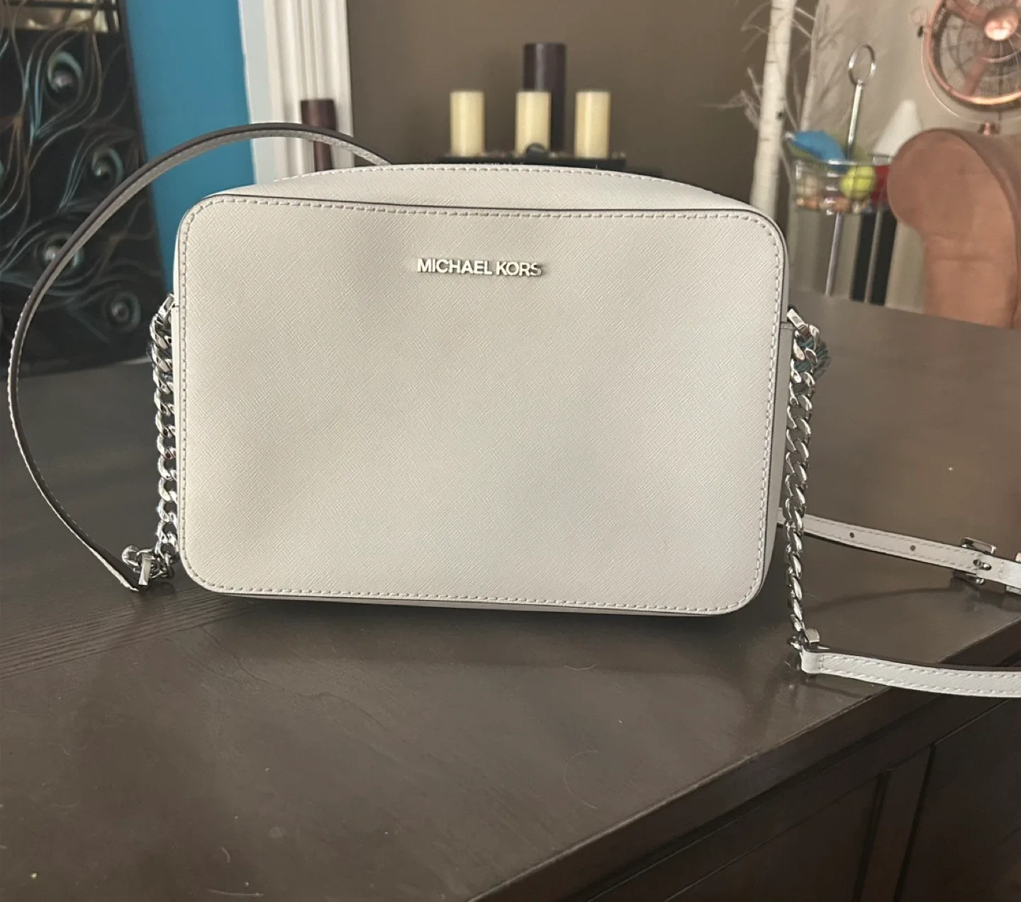 Michael Kors Jet Set Crossbody bag image indicator(2)