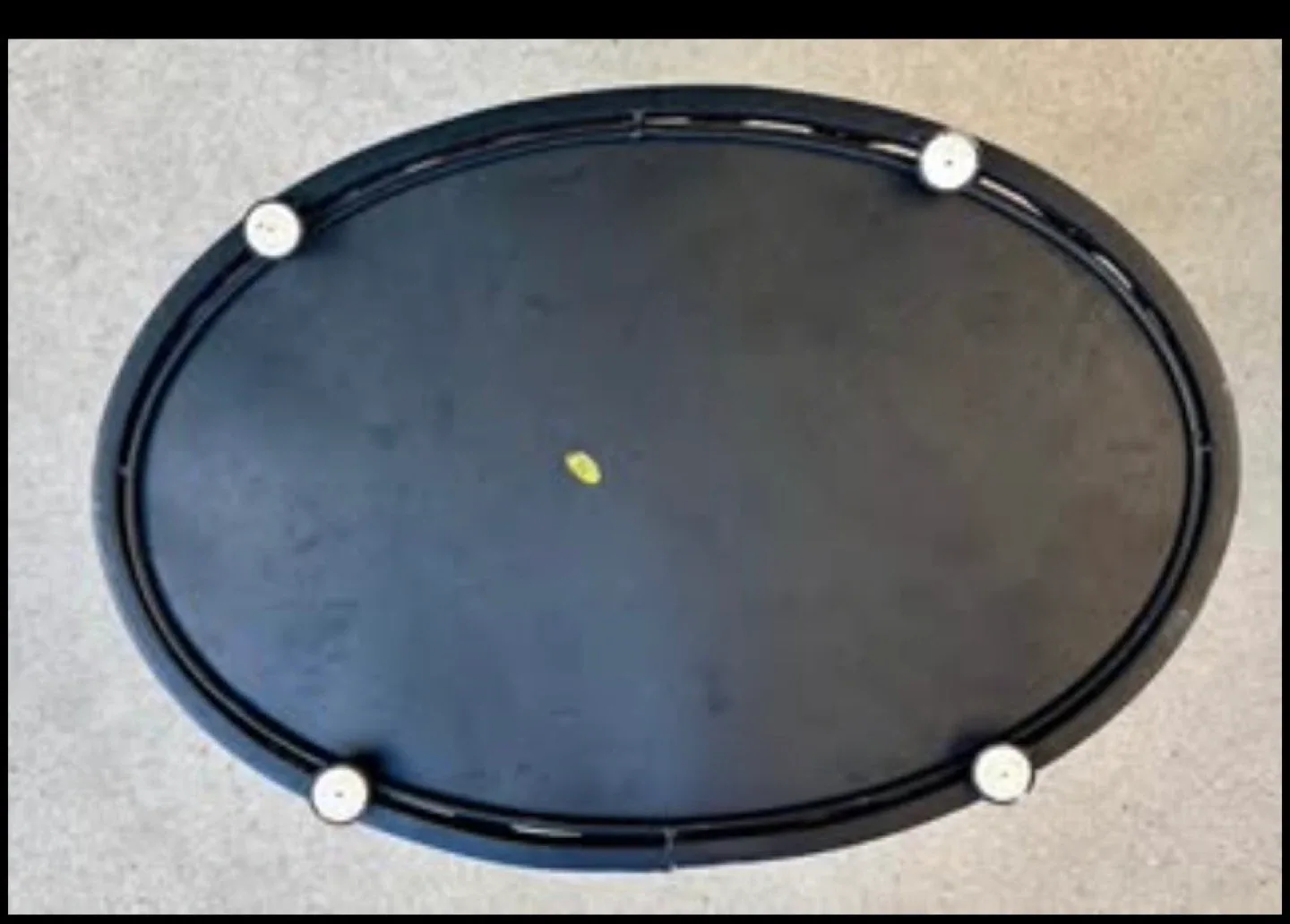 metal laundry  open mesh hamper with hinged lid. image indicator(8)