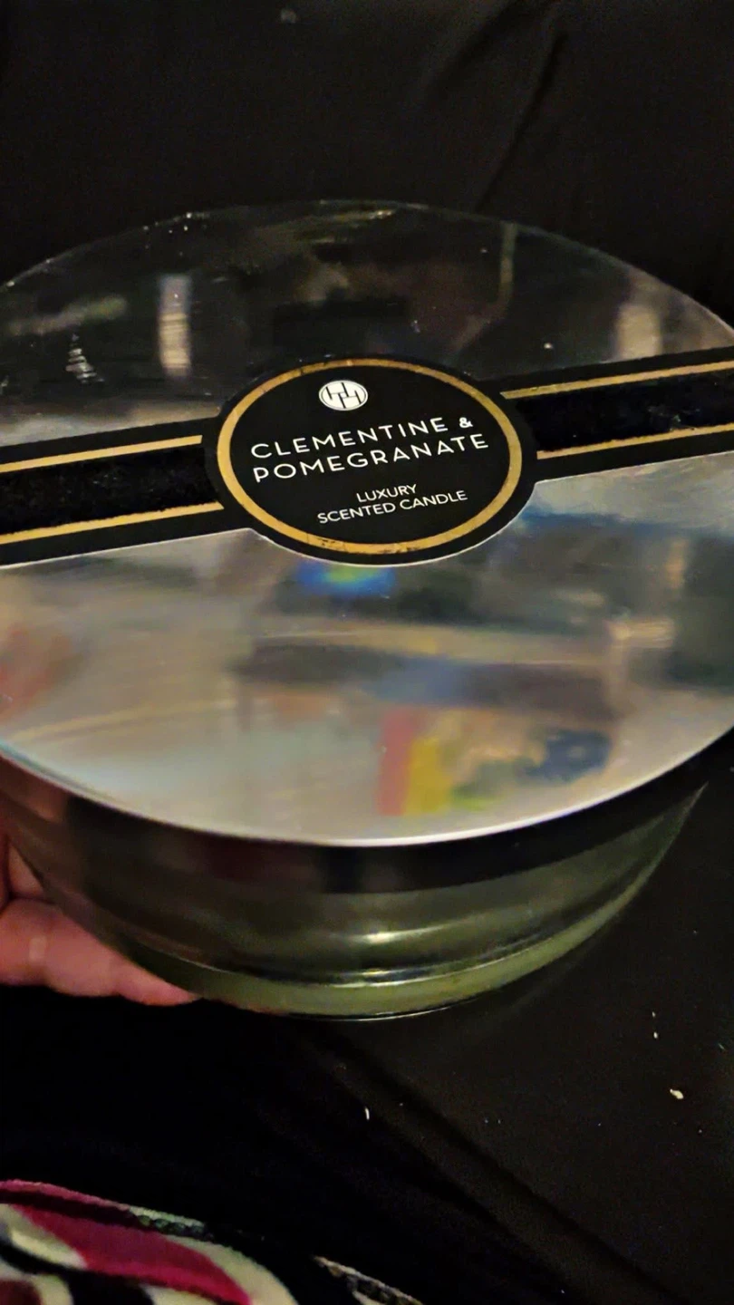 Clementine & Pomegranate Scented Candle