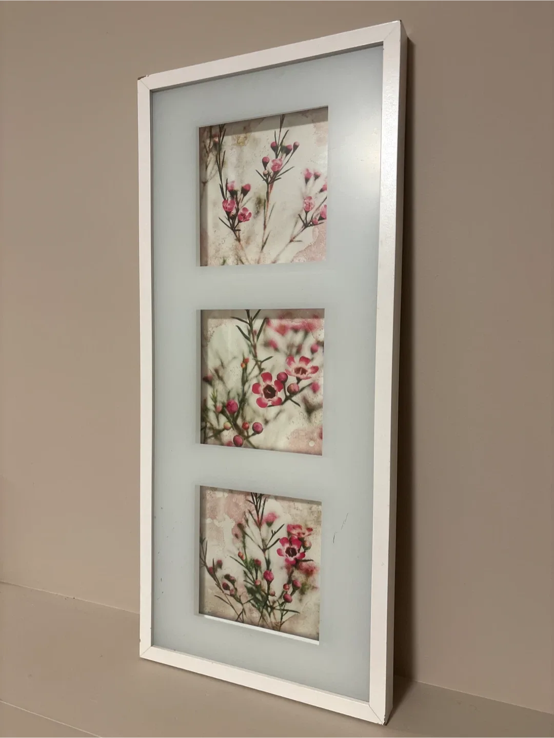 Floral Wall Art with White Frame image indicator(5)