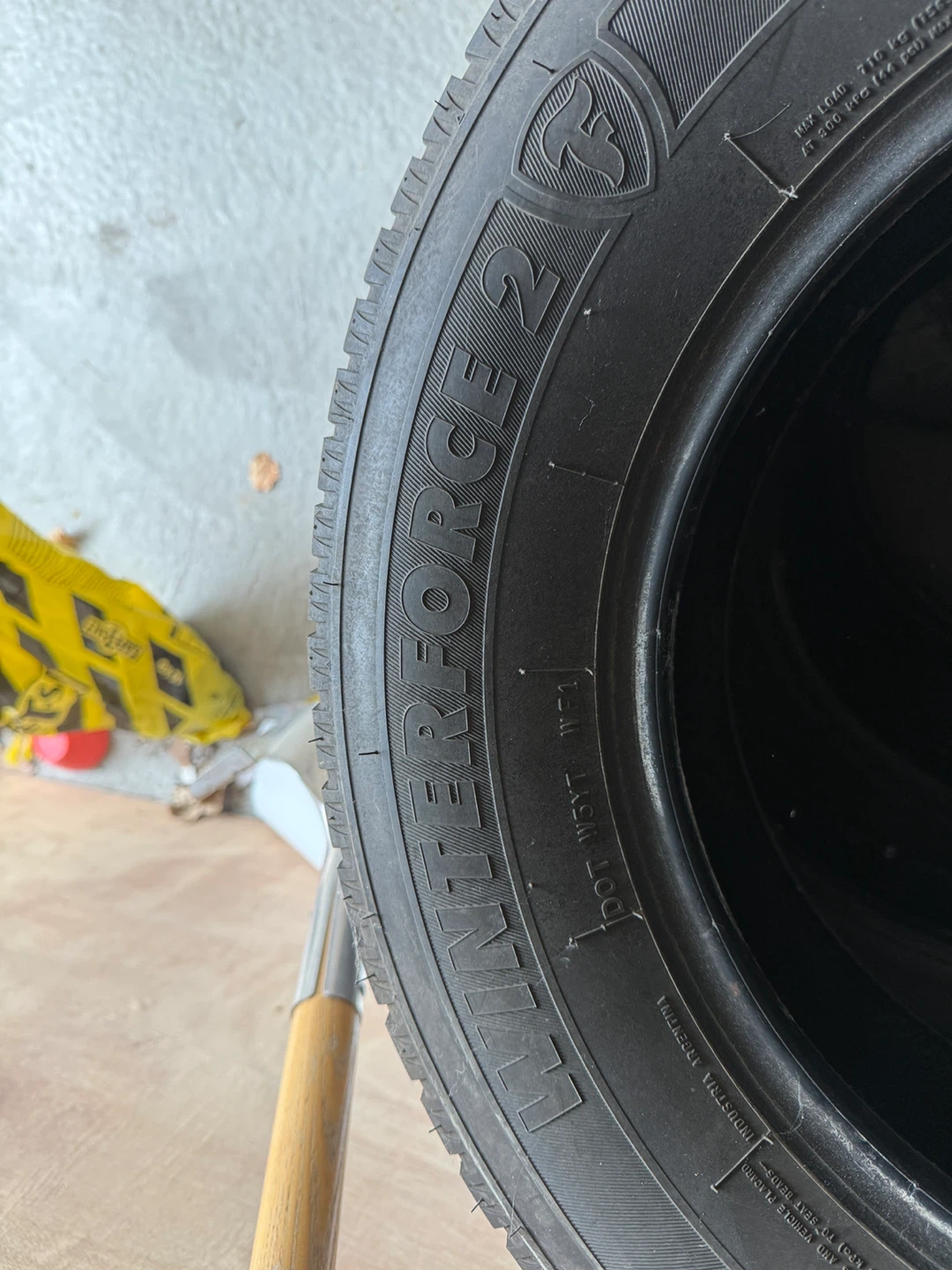 Firestone Winterforce 2 Winter Tires 205/70R15 - photo 3
