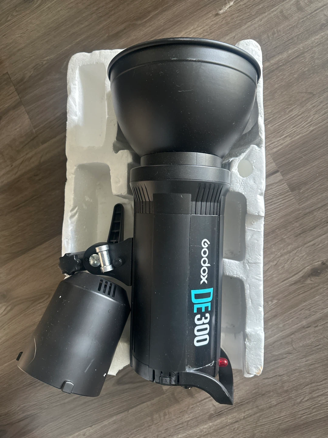 Godox DE300 Studio Flash Strobe Light