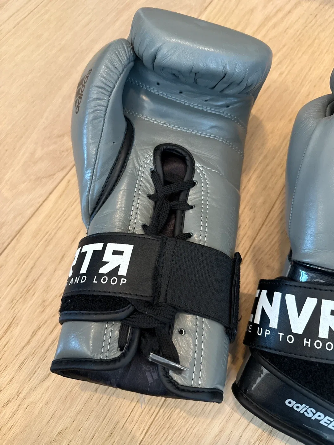 Adidas Adispeed 16oz Boxing Gloves - Gray image indicator(2)