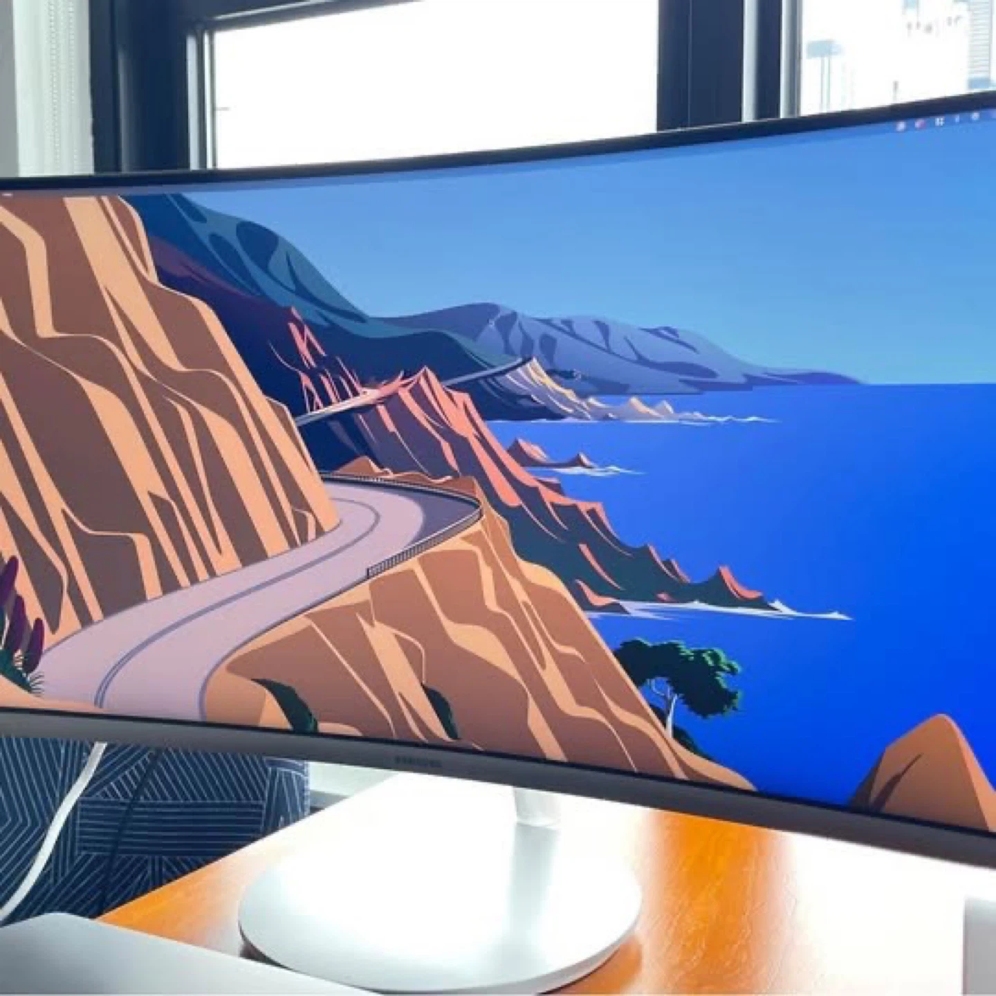 Samsung 34-Inch Curved Monitor - Like New! - photo 2