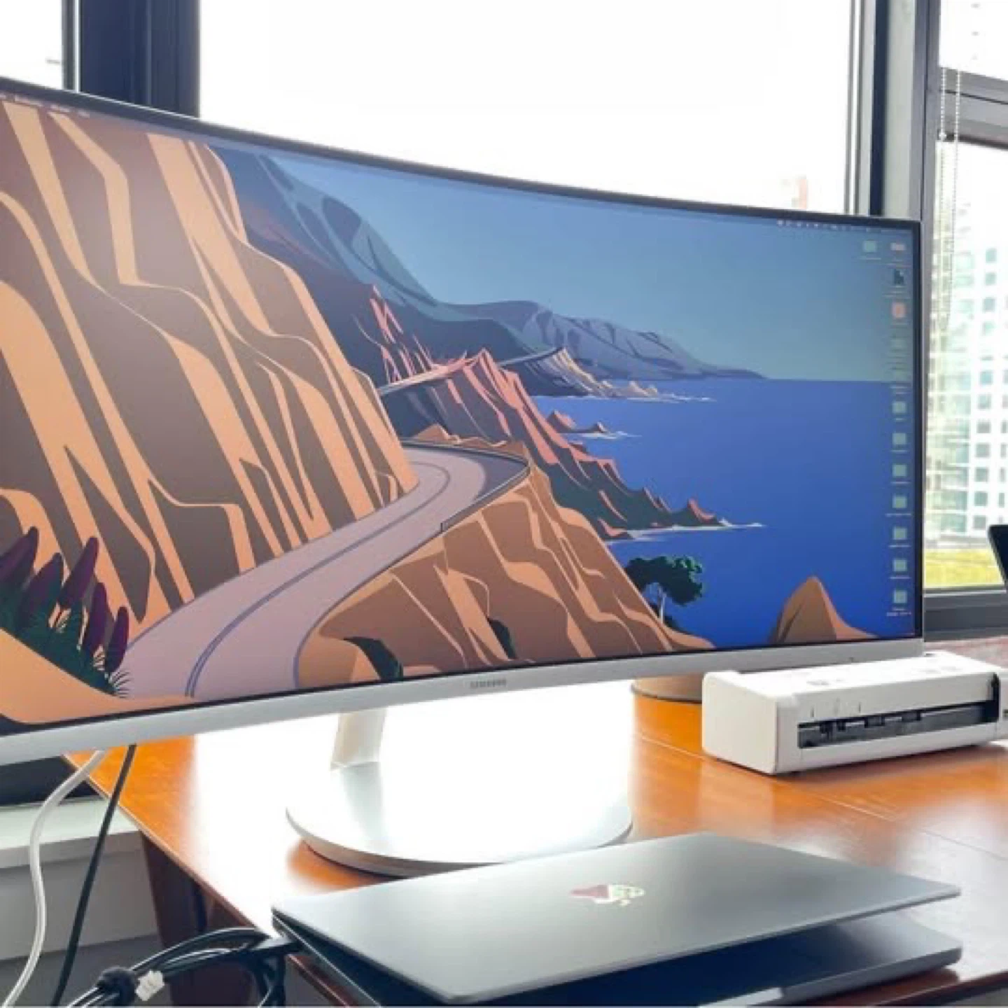 Samsung 34-Inch Curved Monitor - Like New! - photo 3