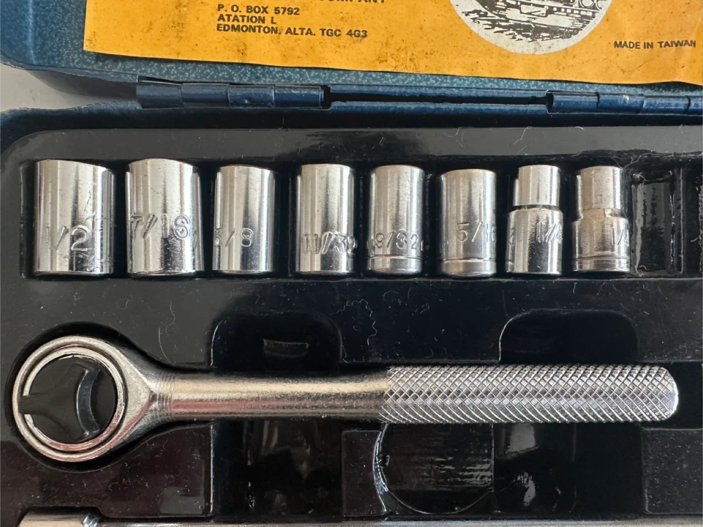 1/4” Drive 17pc Socket Wrench Set (AS IS) image indicator(2)