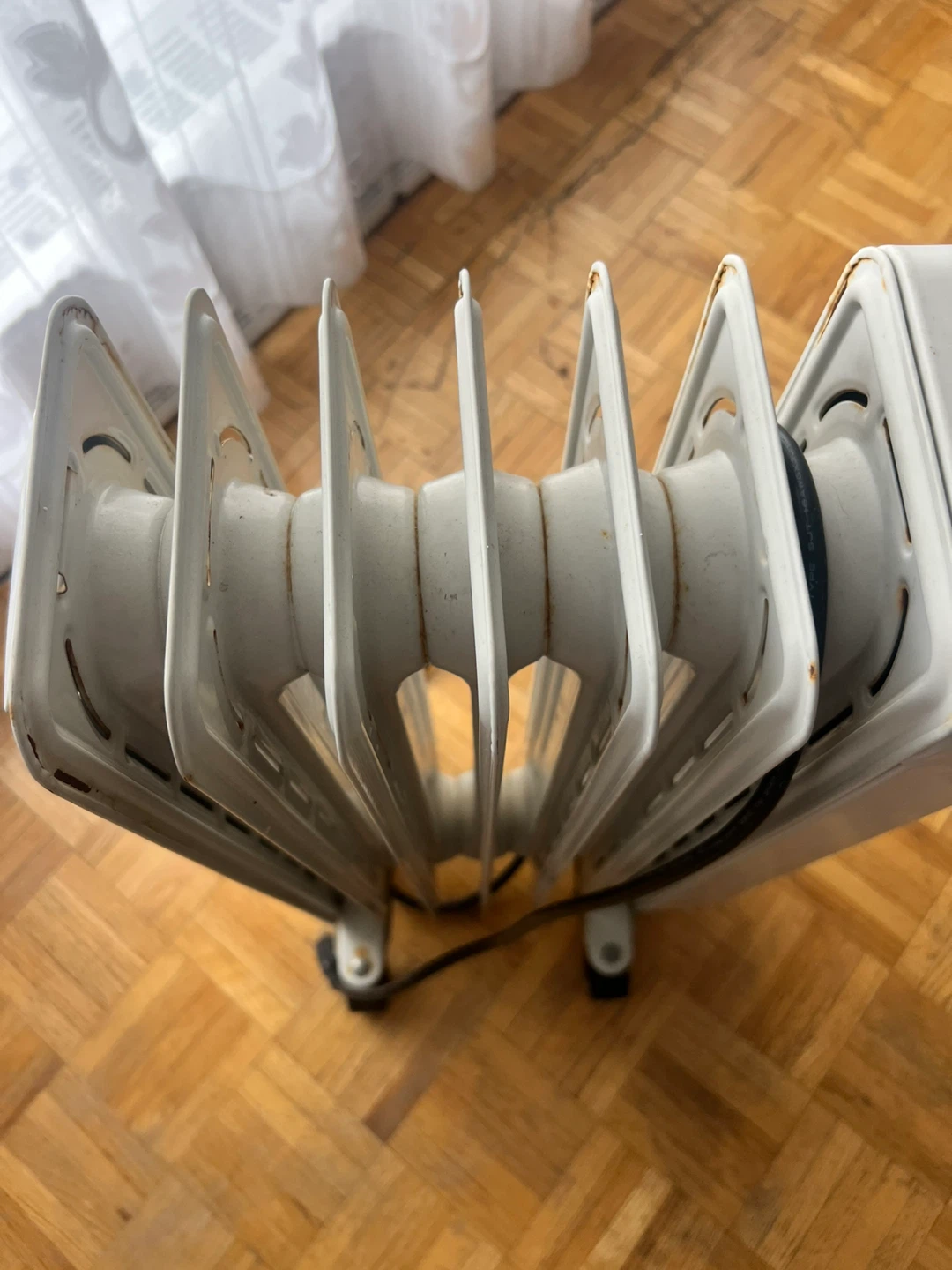 DeLonghi Oil Filled Radiator Heater - photo 4