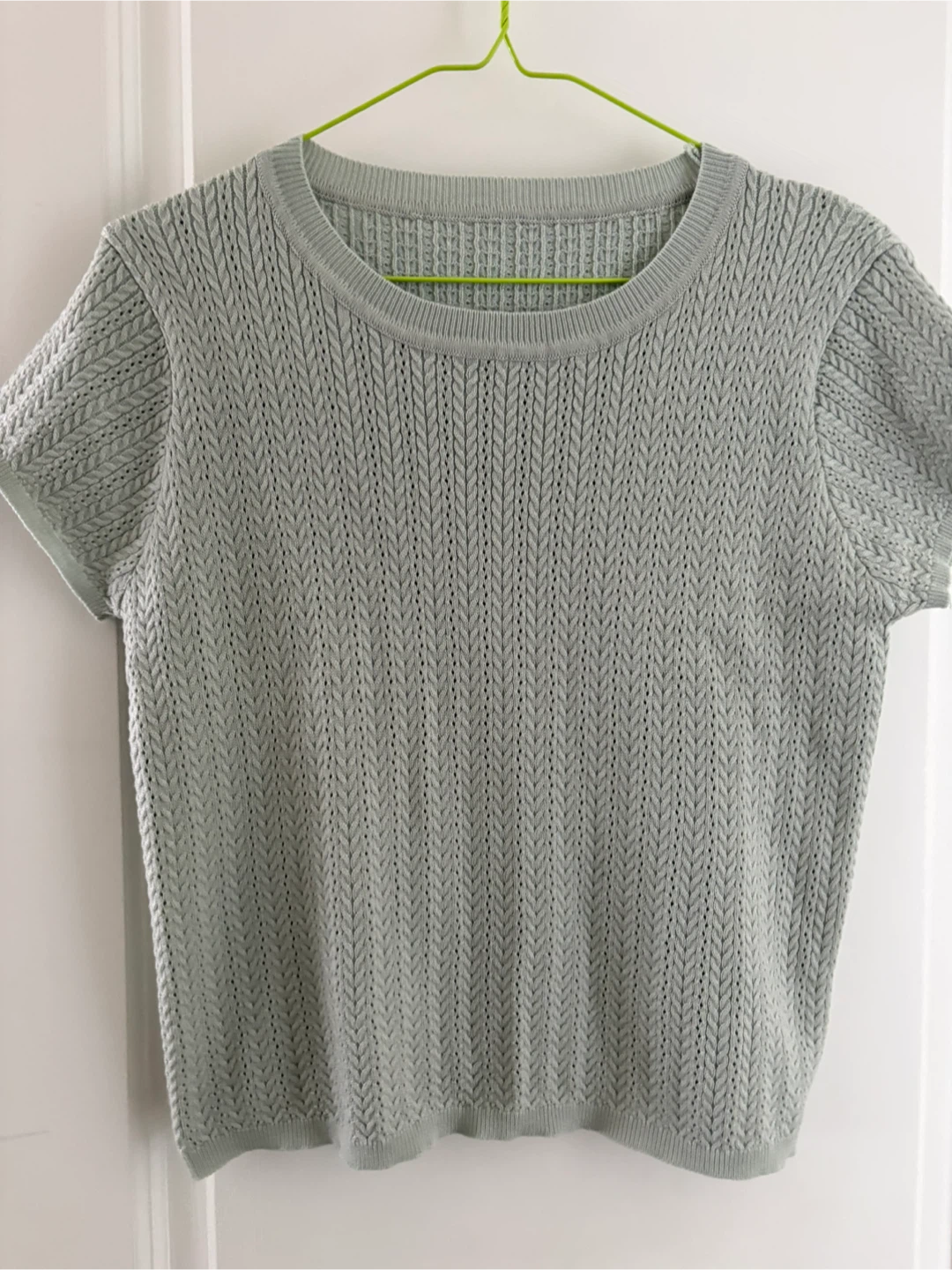 Knitted Short Sleeve Top - Size M