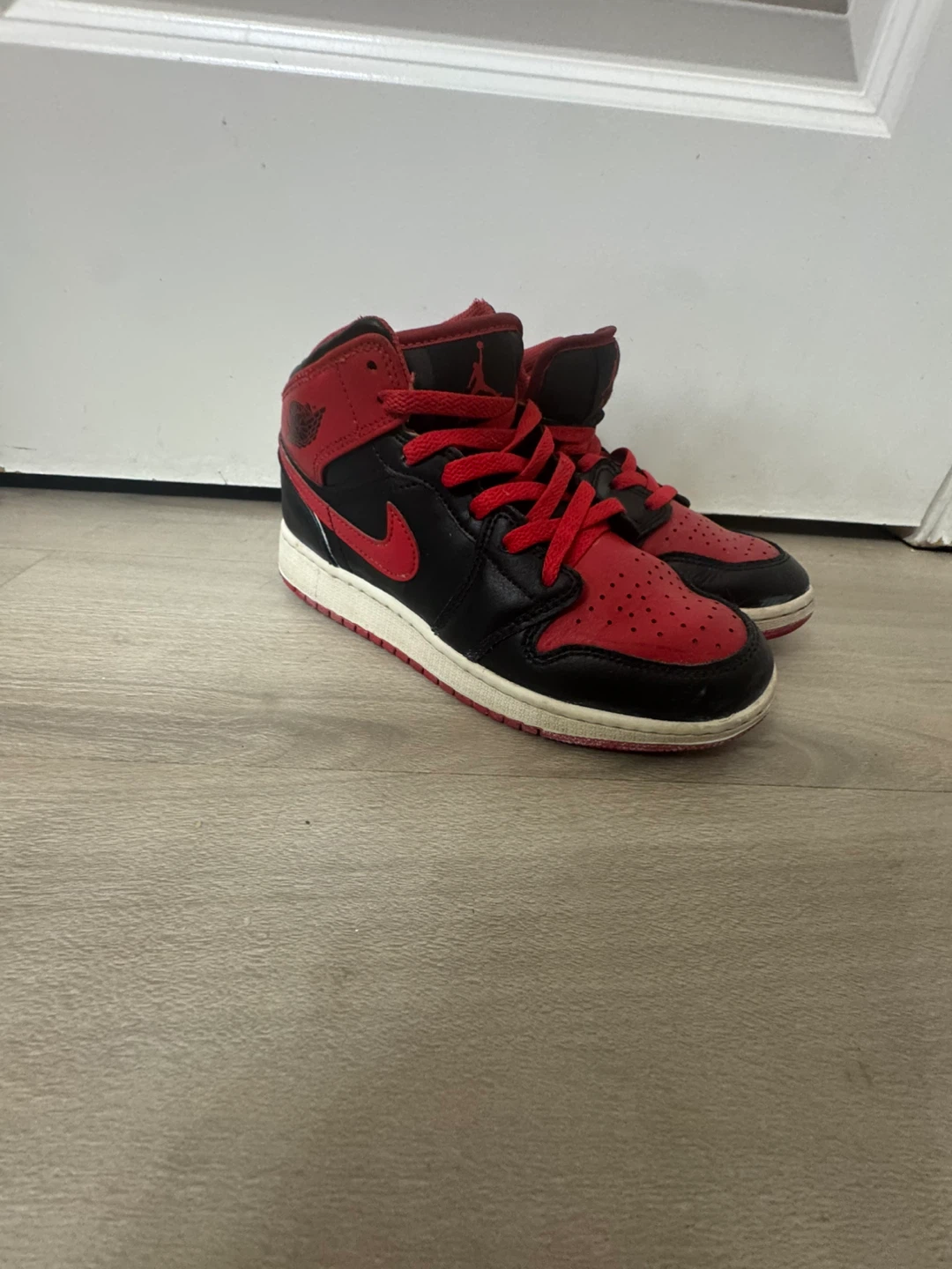 Air Jordan 1 Mid Toddler Shoes - Red/Black - photo 2