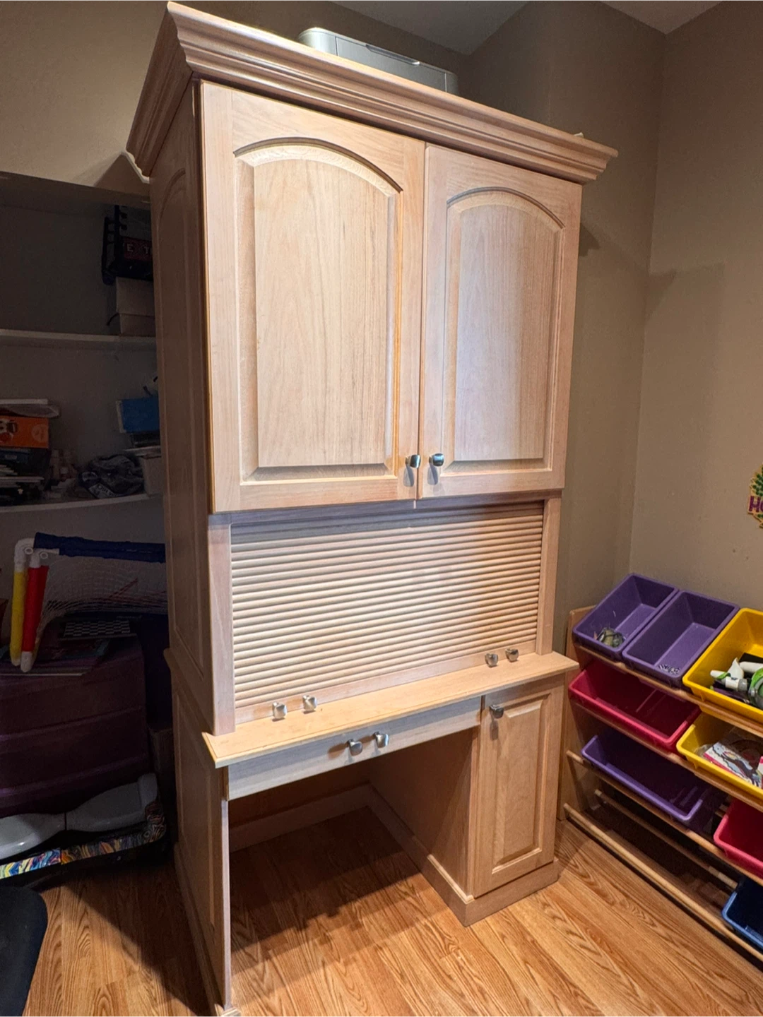 Wooden Roll Top Desk and Hutch