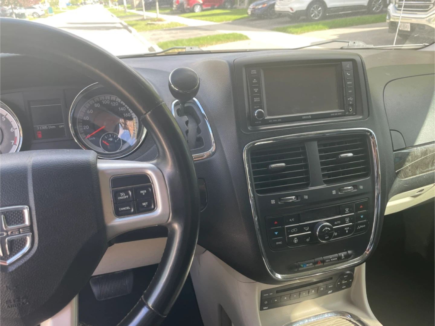 Dodge Grand Caravan - photo 5