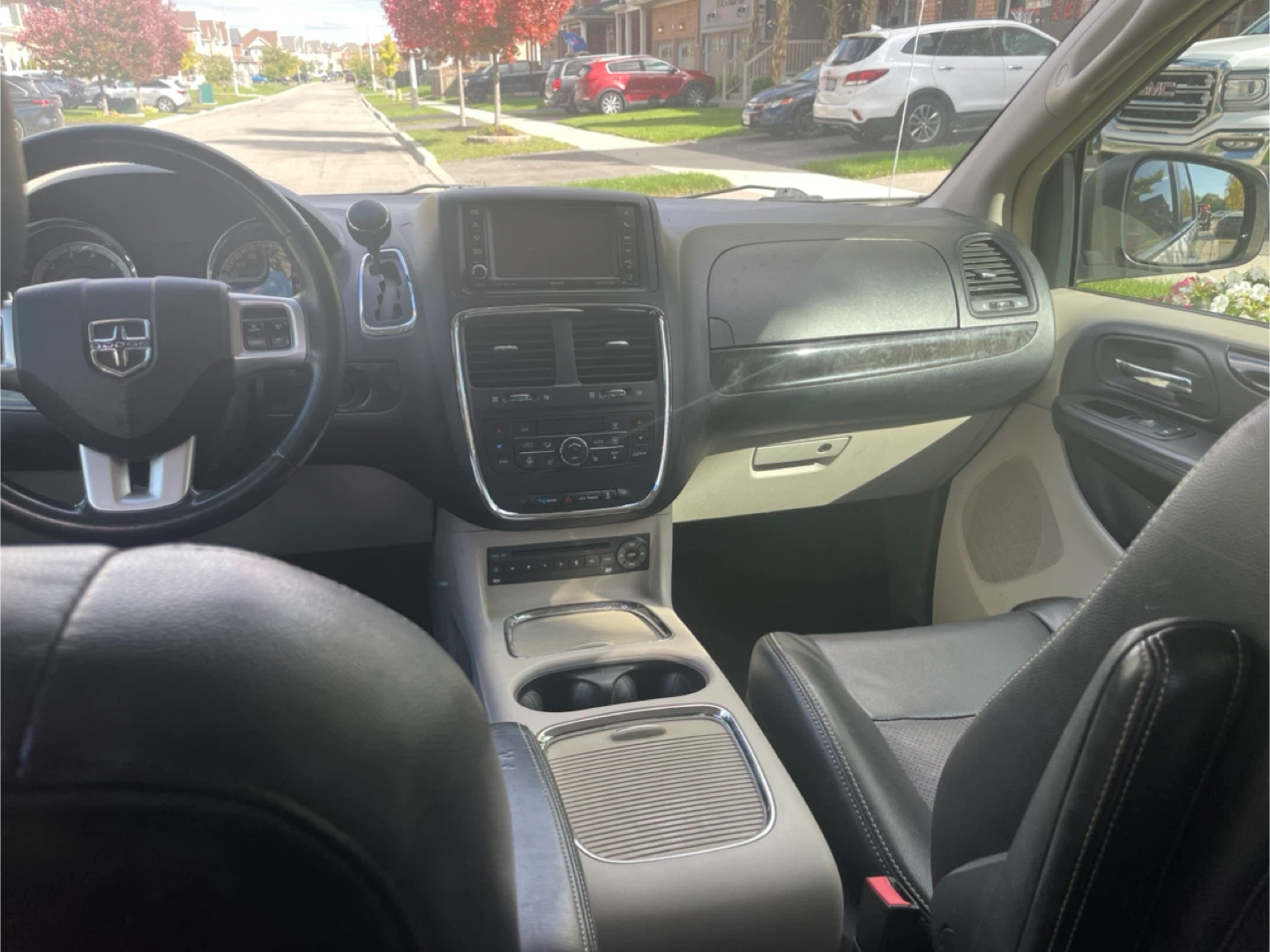 Dodge Grand Caravan - photo 4
